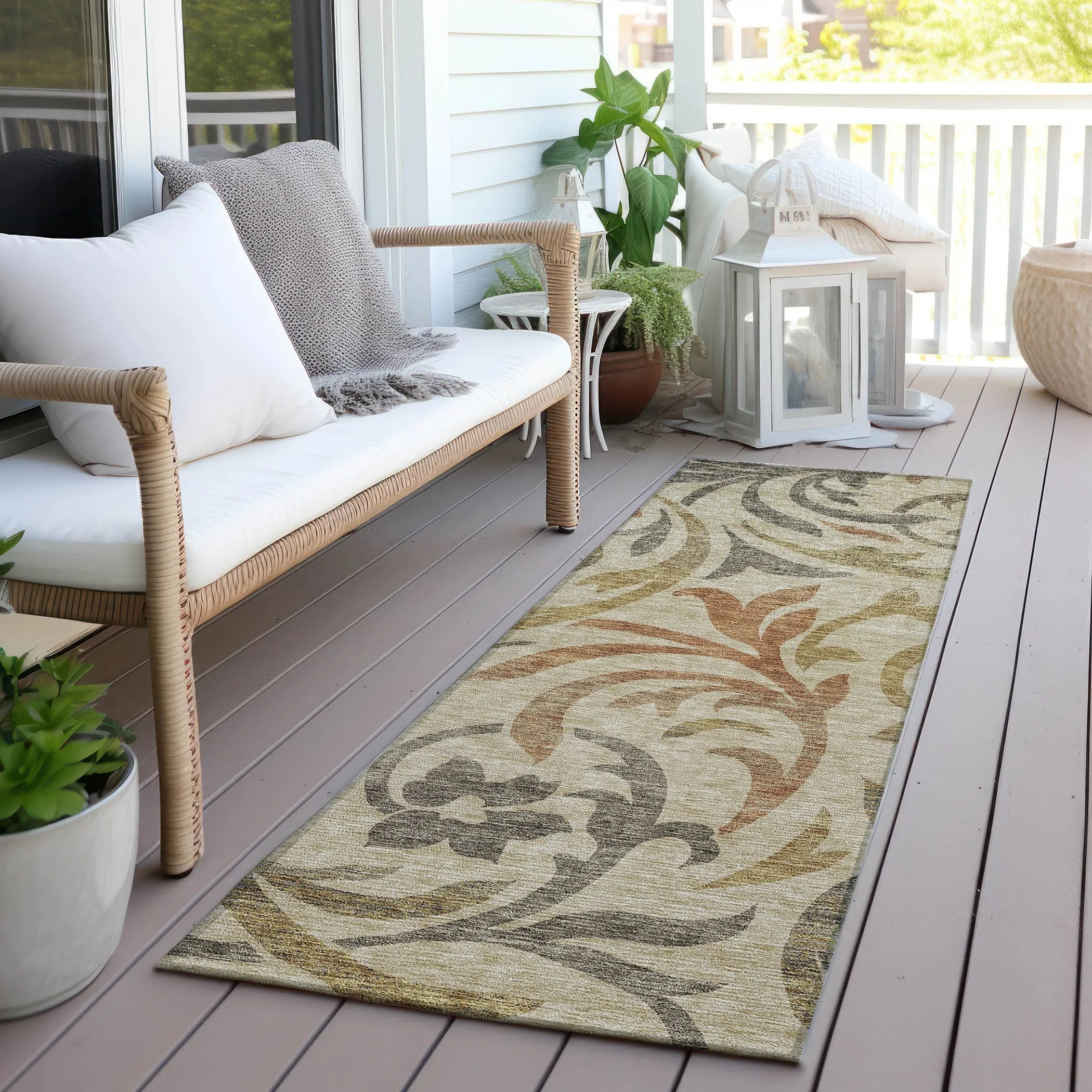 Machine Washable Indoor/ Outdoor Chantille Floral Scroll Rug