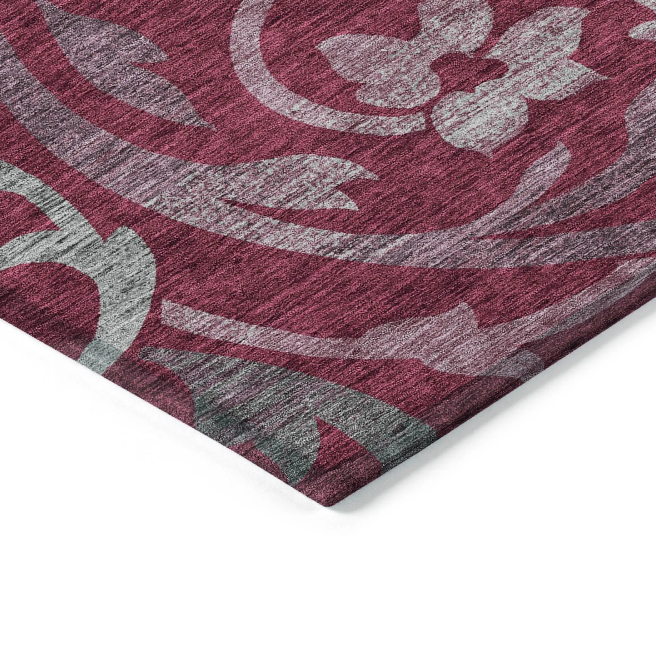 Machine Washable Indoor/ Outdoor Chantille Floral Scroll Rug