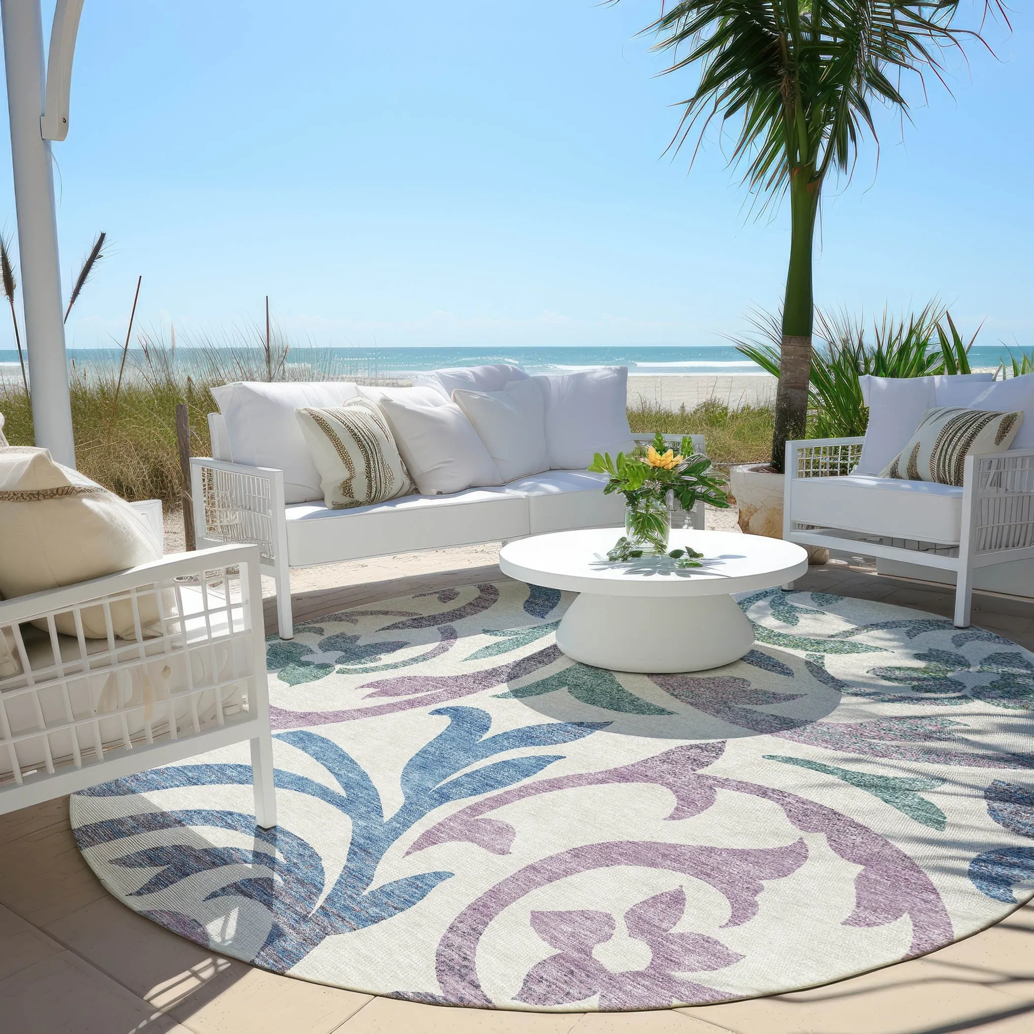 Machine Washable Indoor/ Outdoor Chantille Floral Scroll Rug