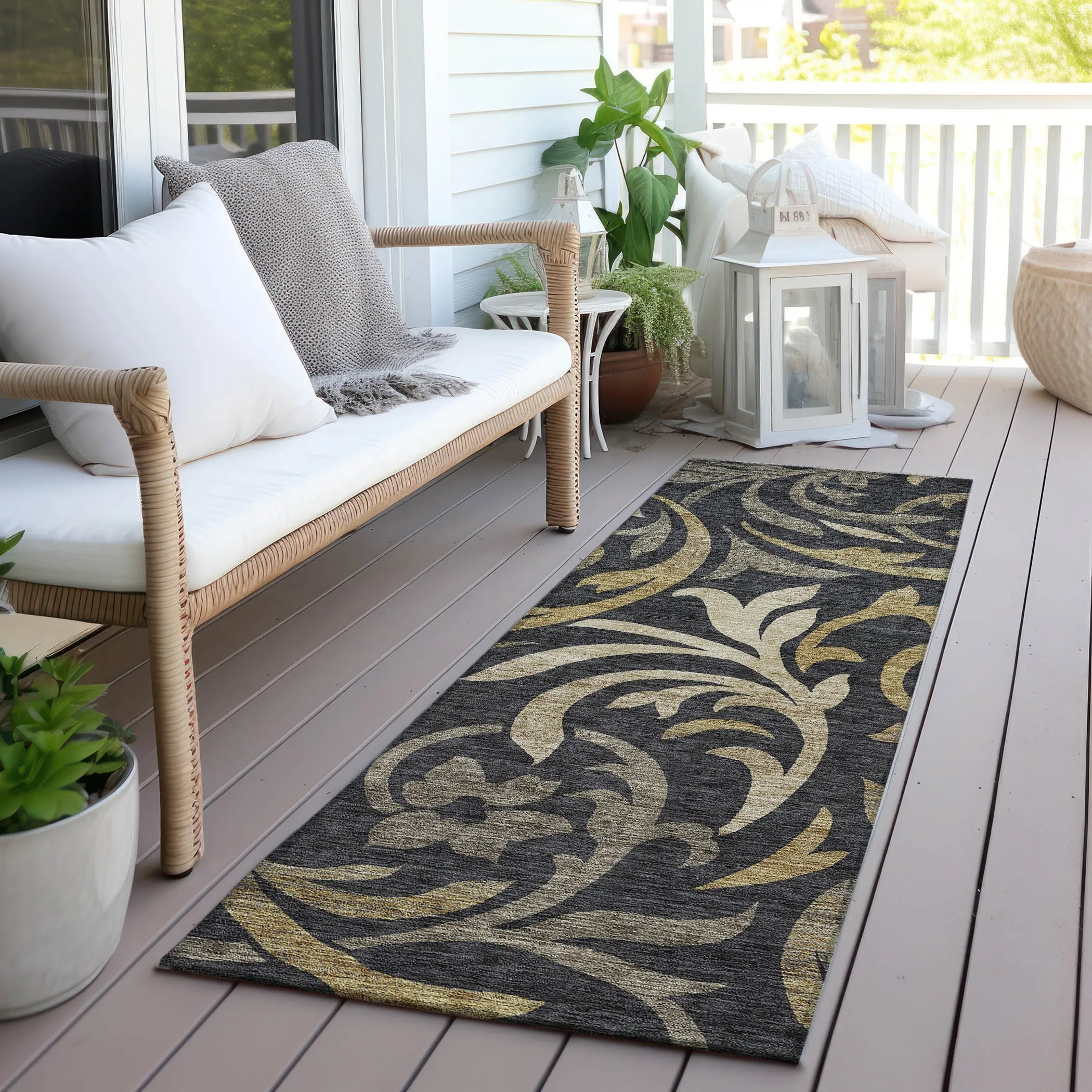 Machine Washable Indoor/ Outdoor Chantille Floral Scroll Rug