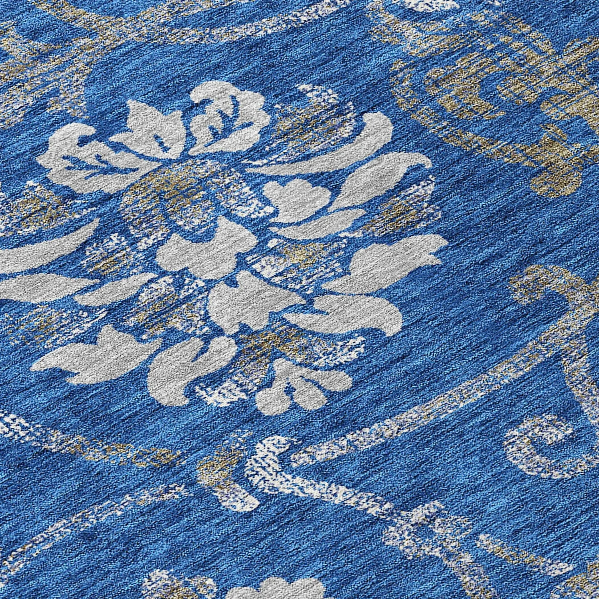Machine Washable Indoor/ Outdoor Chantille Floral Scroll Rug