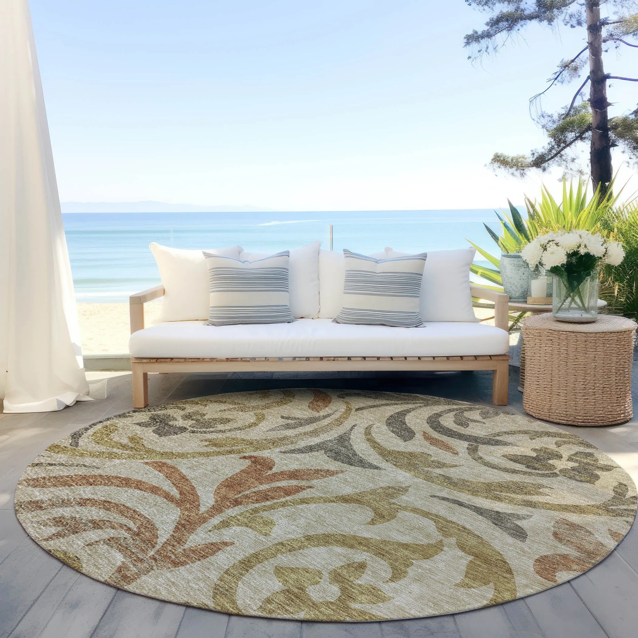 Machine Washable Indoor/ Outdoor Chantille Floral Scroll Rug