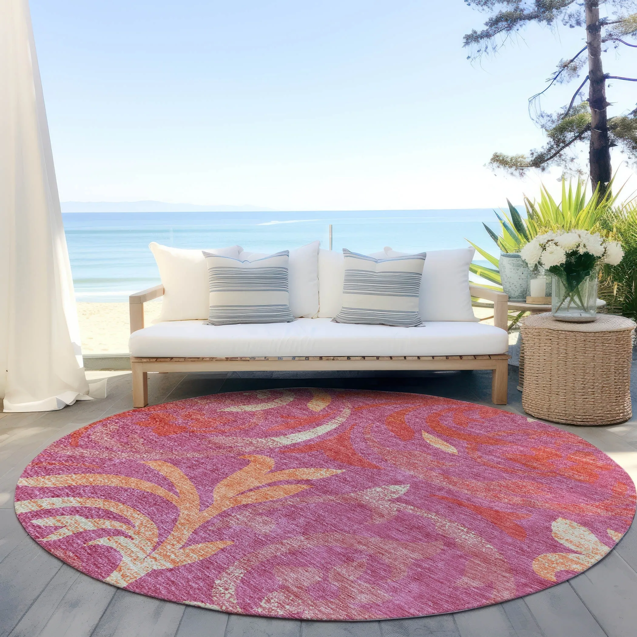Machine Washable Indoor/ Outdoor Chantille Floral Scroll Rug