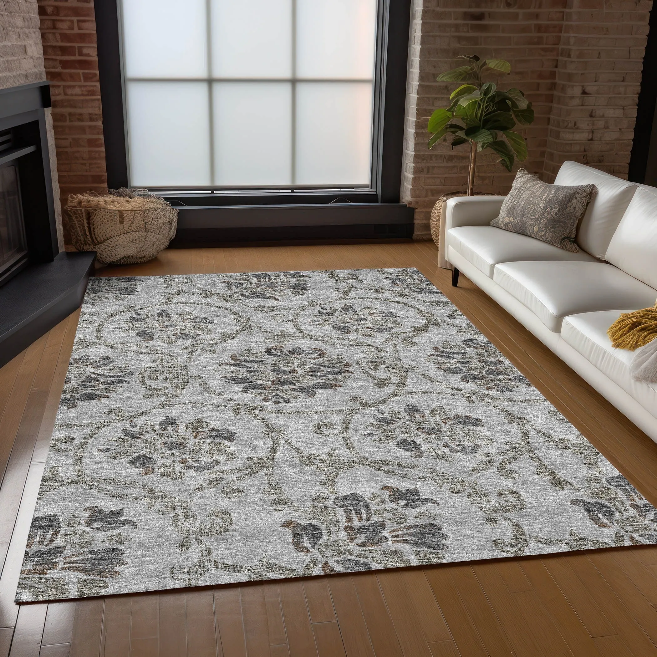 Machine Washable Indoor/ Outdoor Chantille Floral Scroll Rug