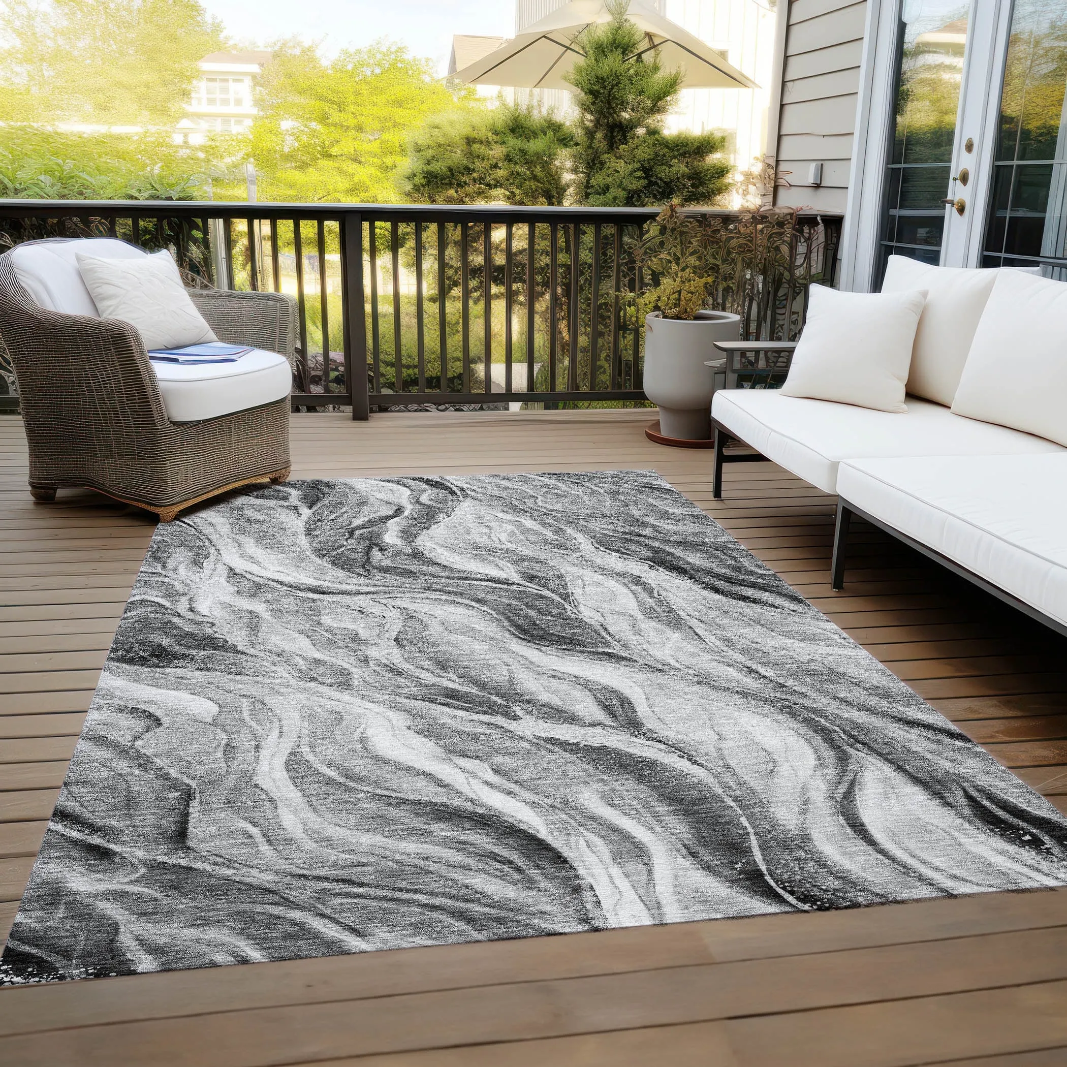 Machine Washable Indoor/ Outdoor Chantille Moden Waves Rug