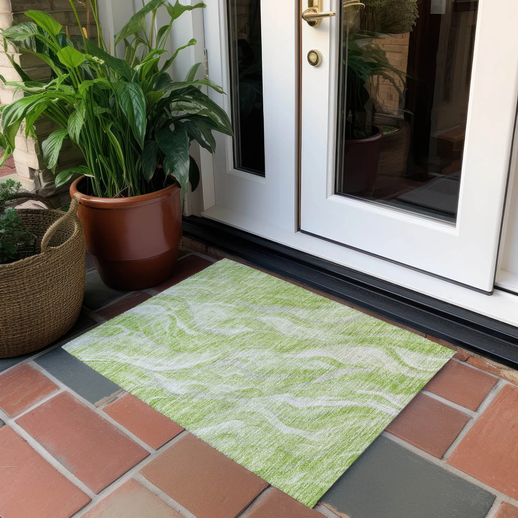 Machine Washable Indoor/ Outdoor Chantille Moden Waves Rug
