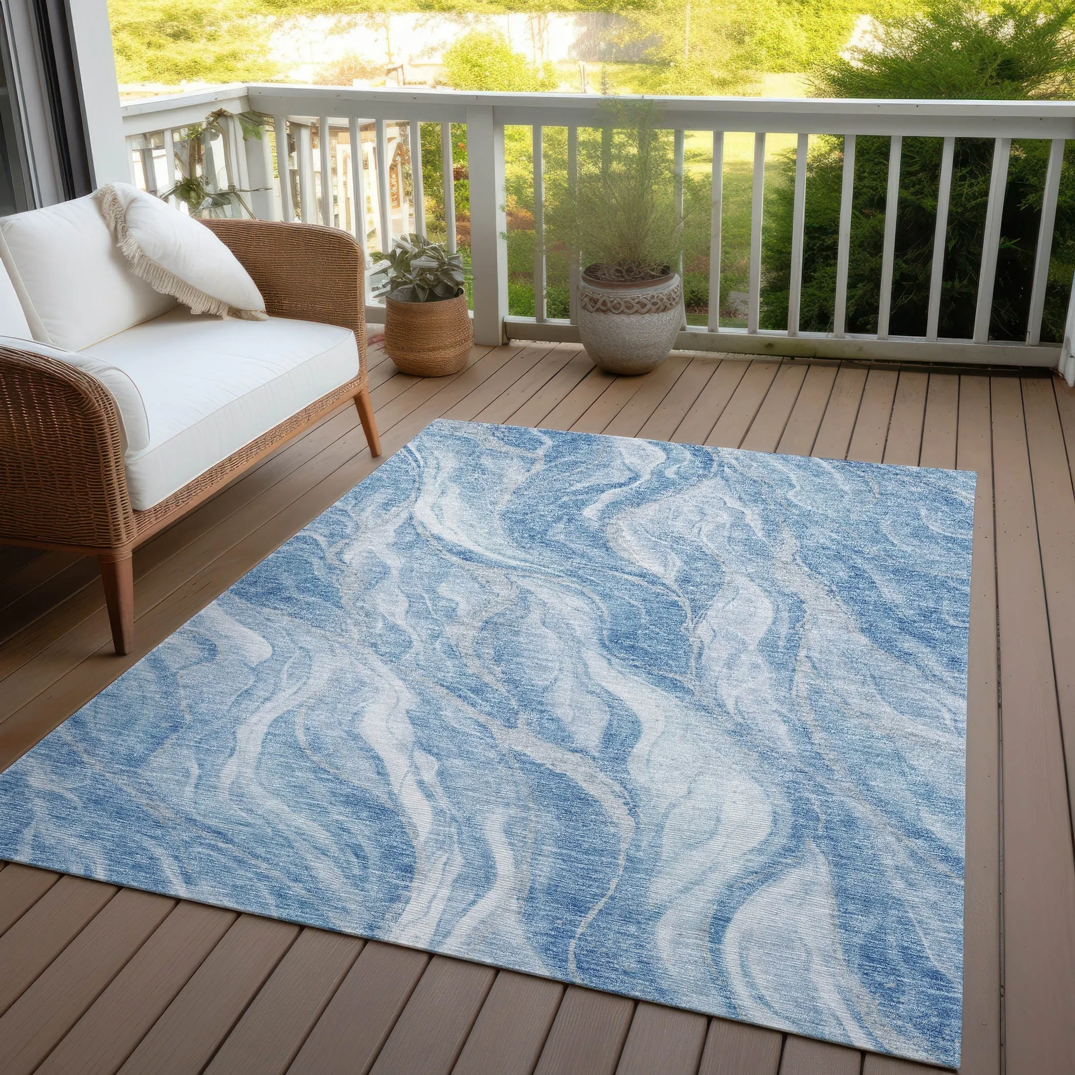 Machine Washable Indoor/ Outdoor Chantille Moden Waves Rug