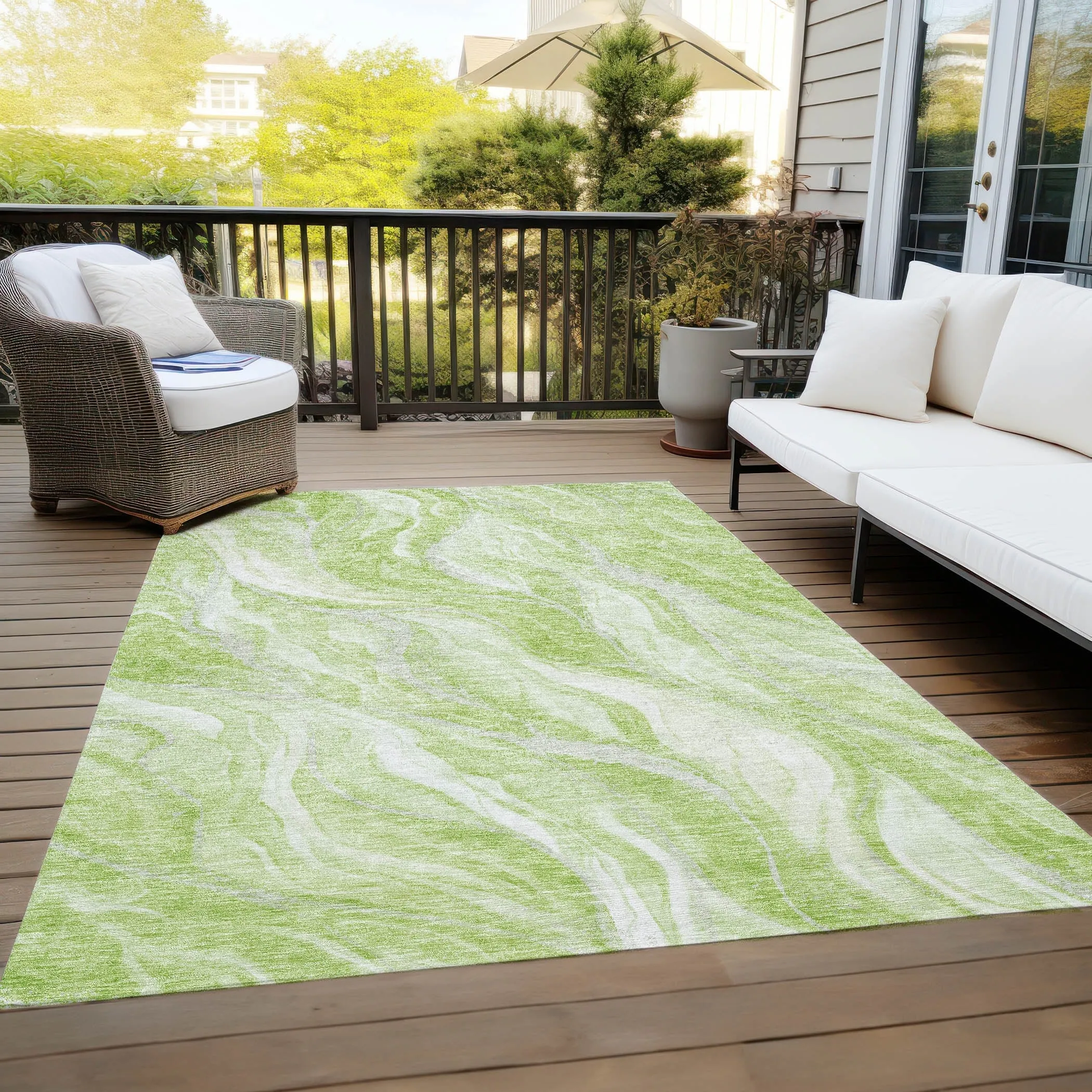 Machine Washable Indoor/ Outdoor Chantille Moden Waves Rug