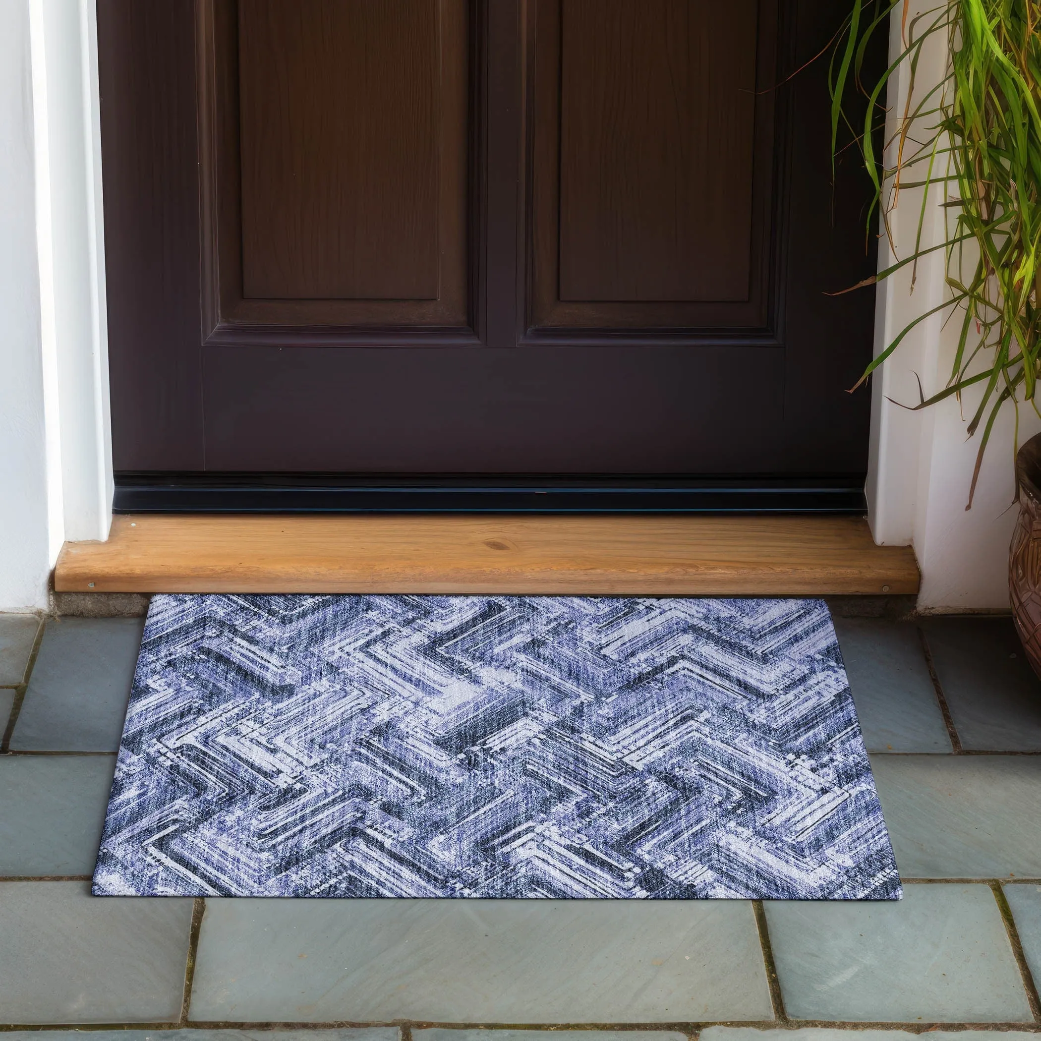 Machine Washable Indoor/ Outdoor Chantille Modern Chevron Rug