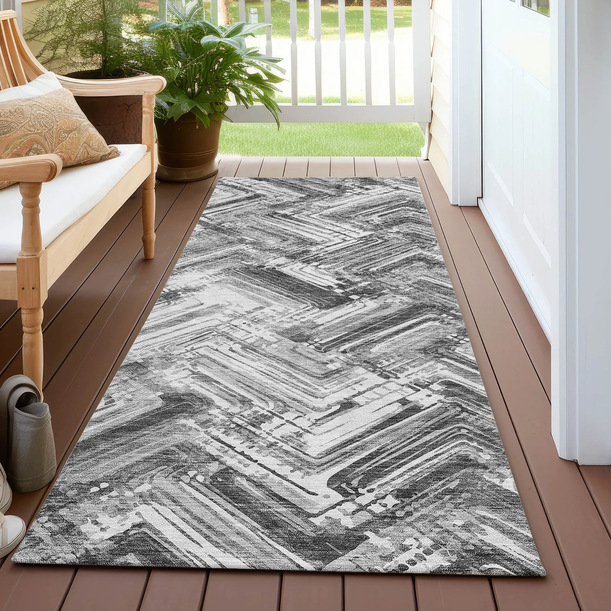 Machine Washable Indoor/ Outdoor Chantille Modern Chevron Rug