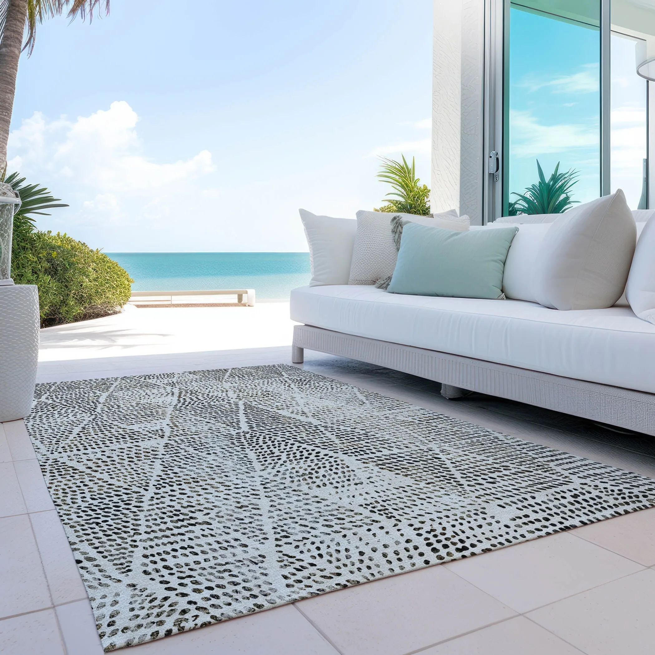 Machine Washable Indoor/ Outdoor Chantille Modern Diamonds Rug