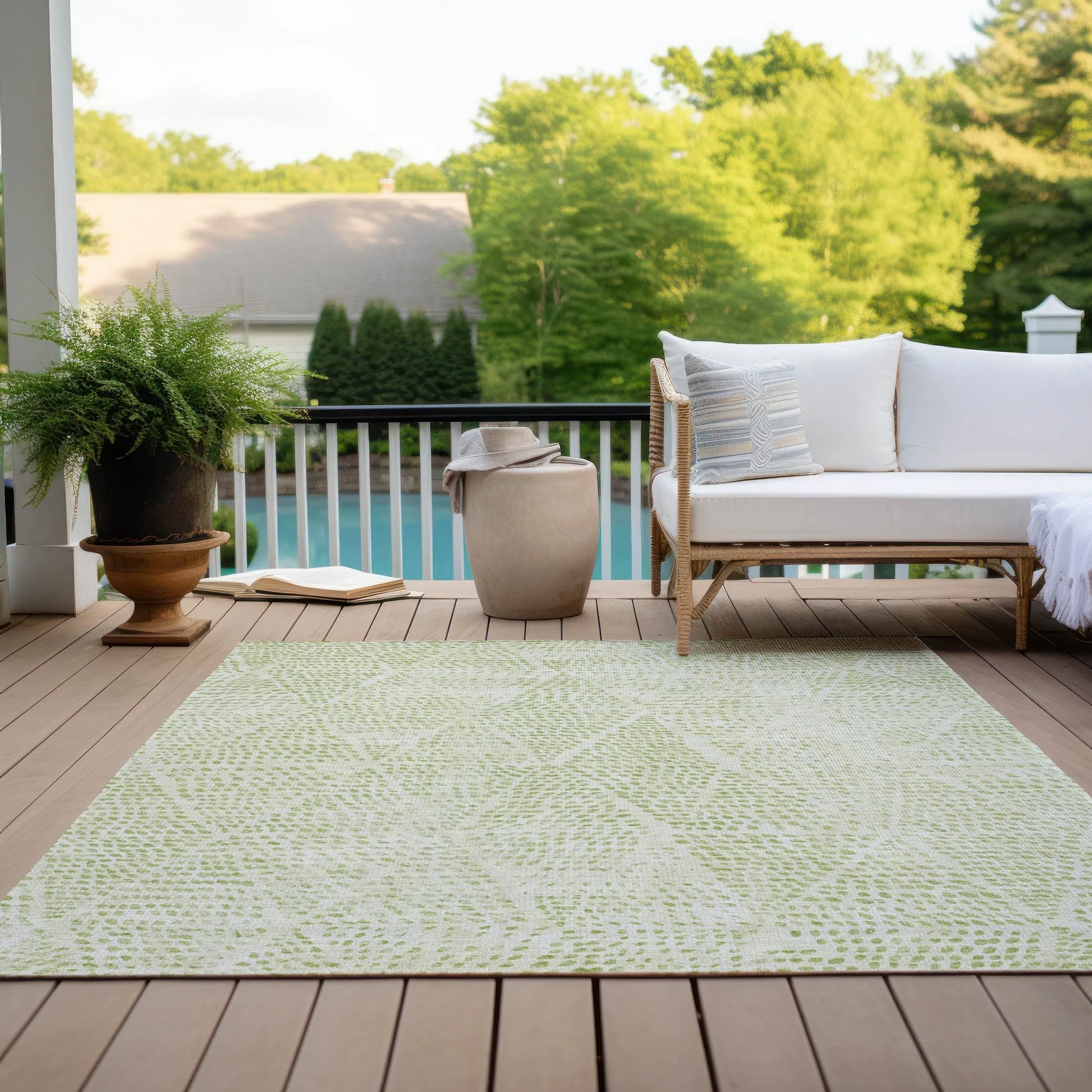 Machine Washable Indoor/ Outdoor Chantille Modern Diamonds Rug