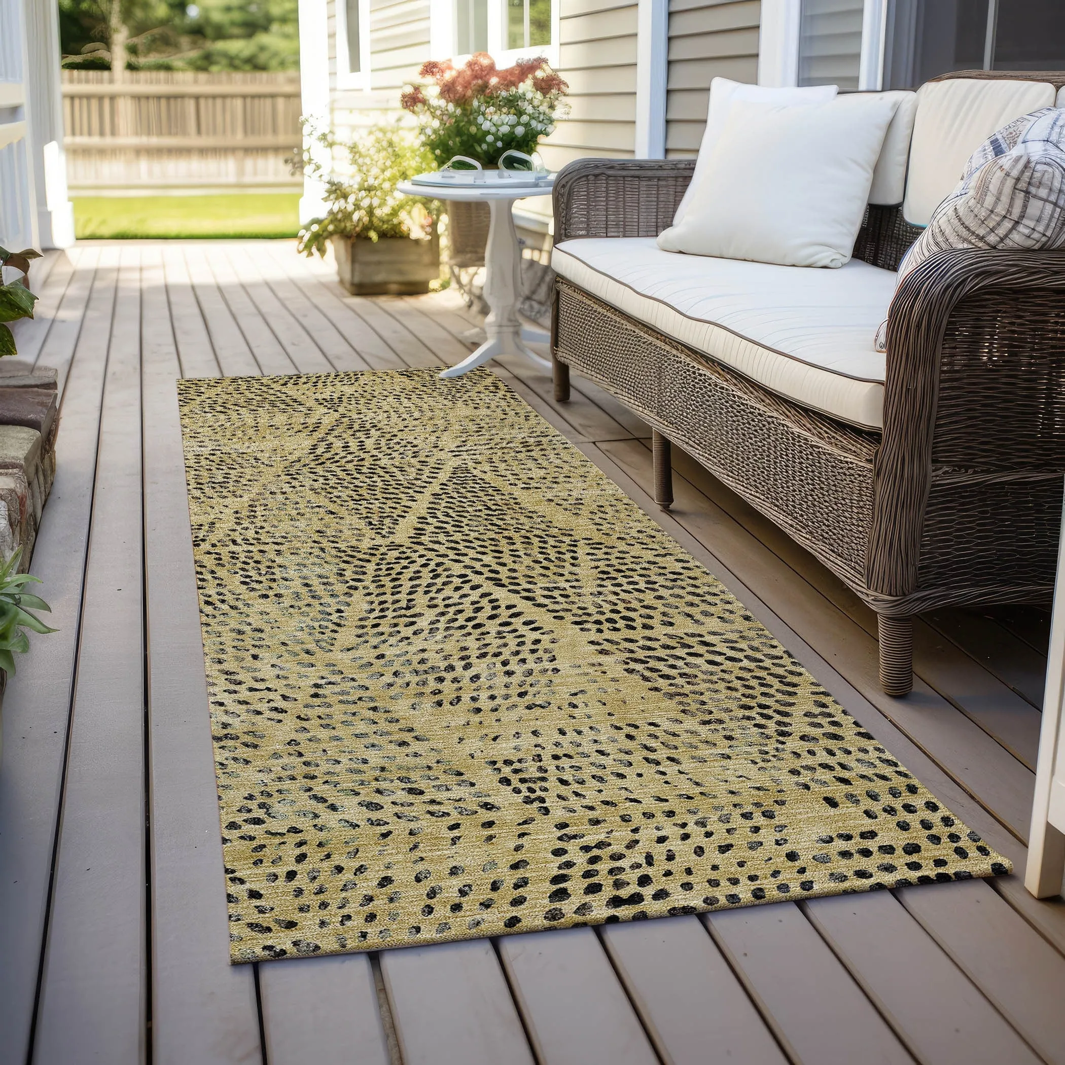 Machine Washable Indoor/ Outdoor Chantille Modern Diamonds Rug