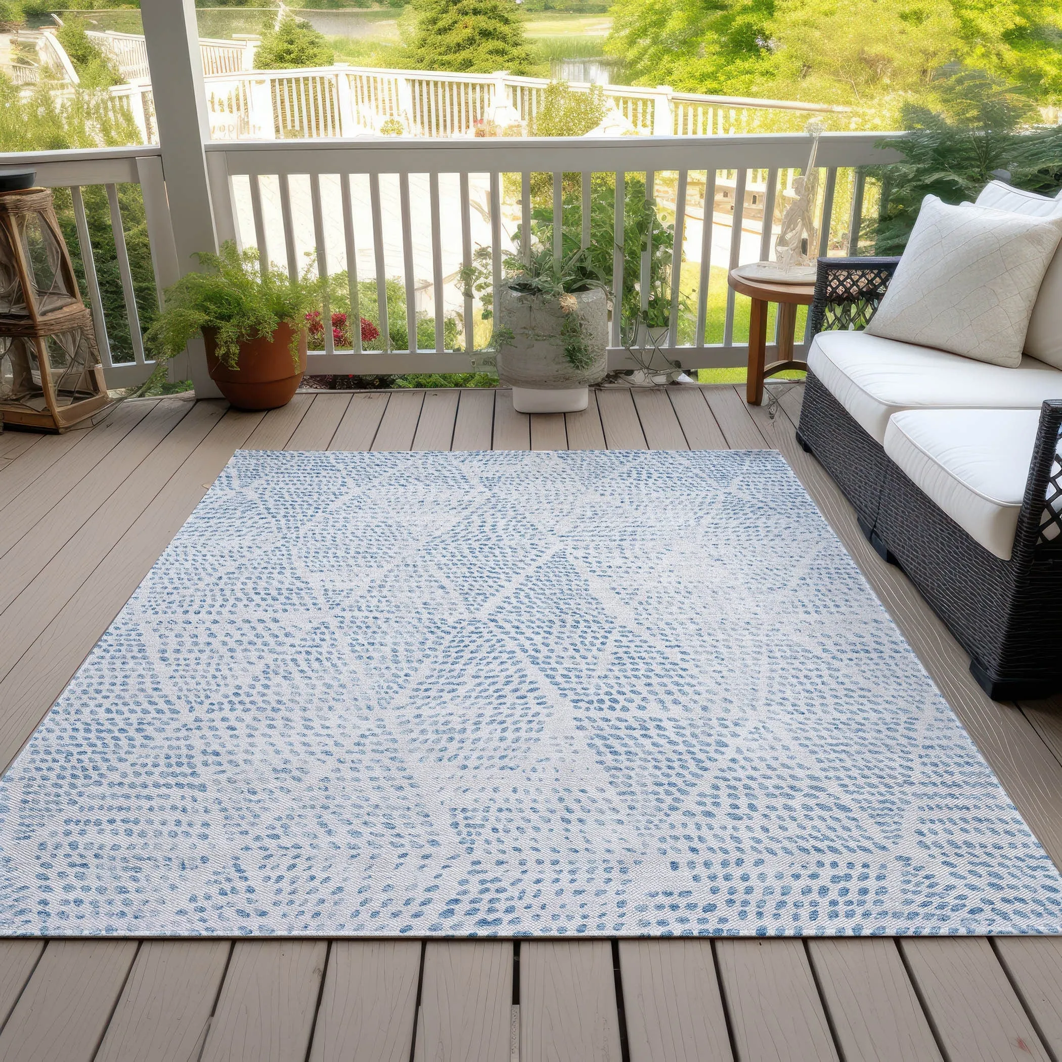 Machine Washable Indoor/ Outdoor Chantille Modern Diamonds Rug