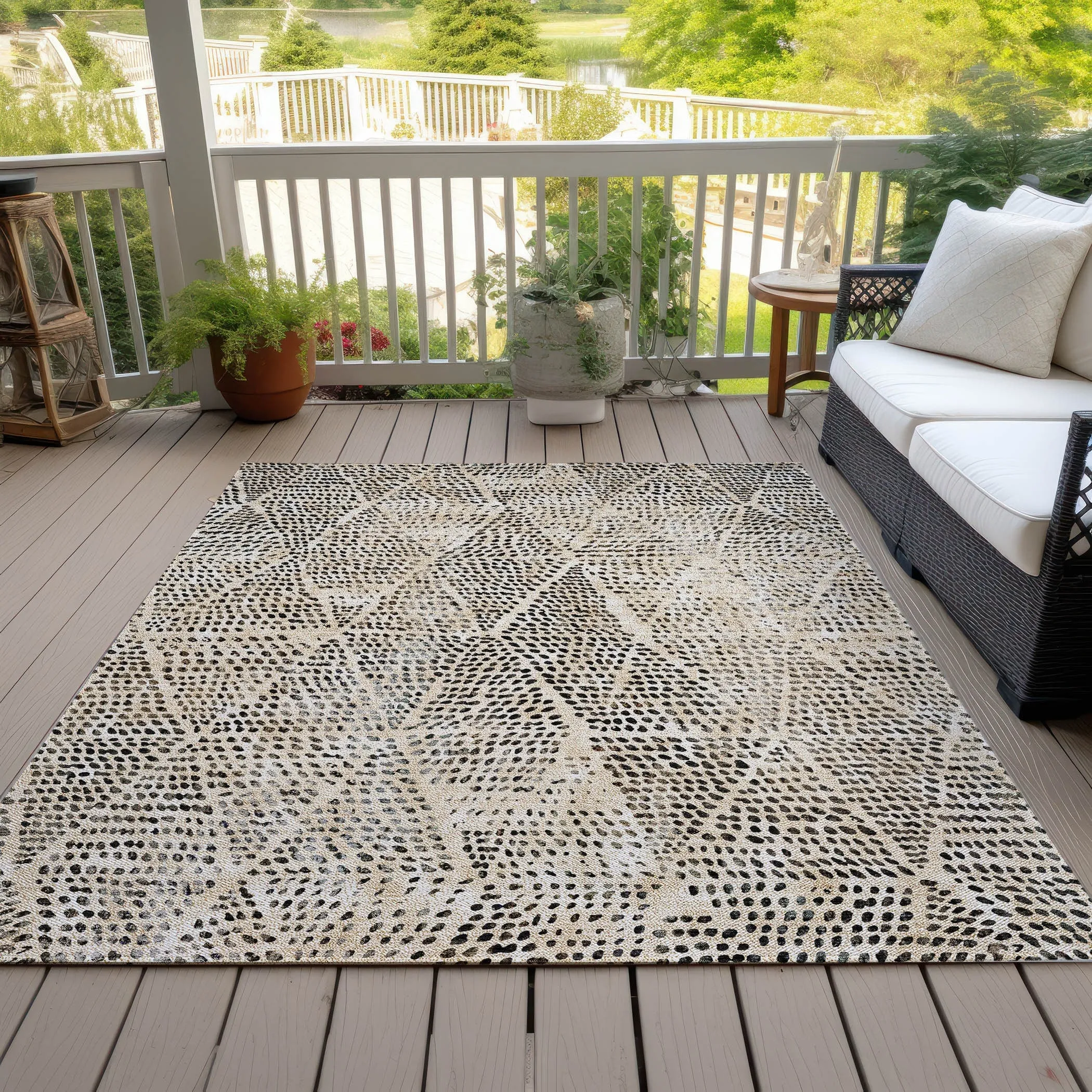 Machine Washable Indoor/ Outdoor Chantille Modern Diamonds Rug