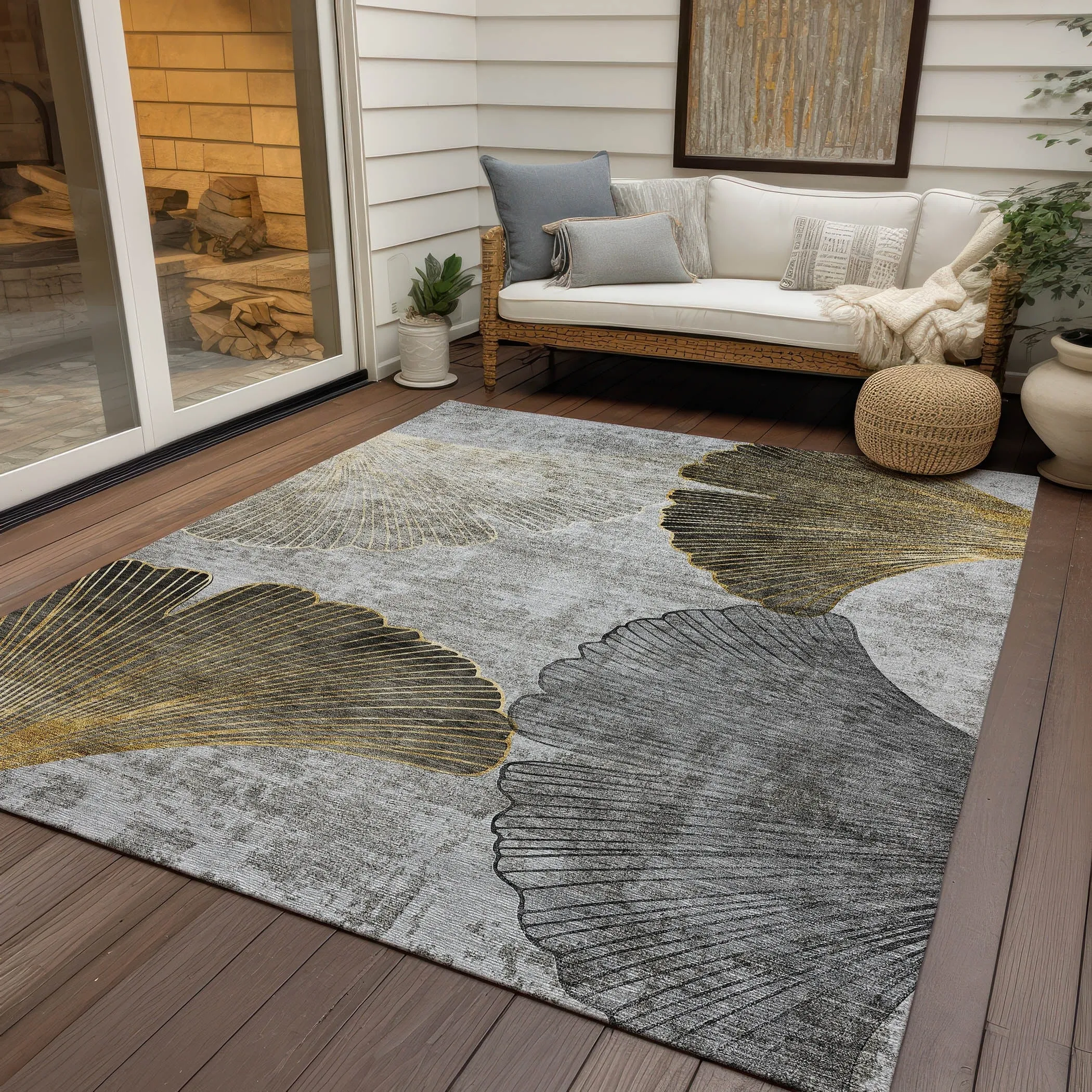 Machine Washable Indoor/ Outdoor Chantille Modern Floral Rug