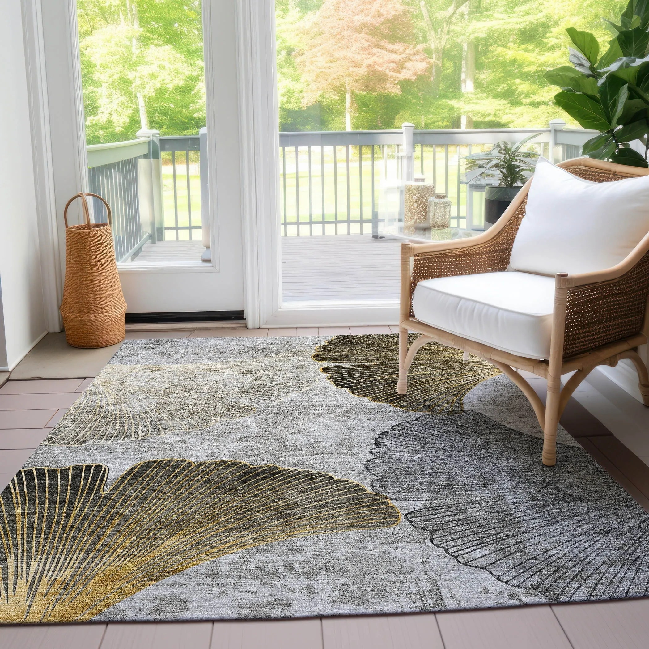 Machine Washable Indoor/ Outdoor Chantille Modern Floral Rug