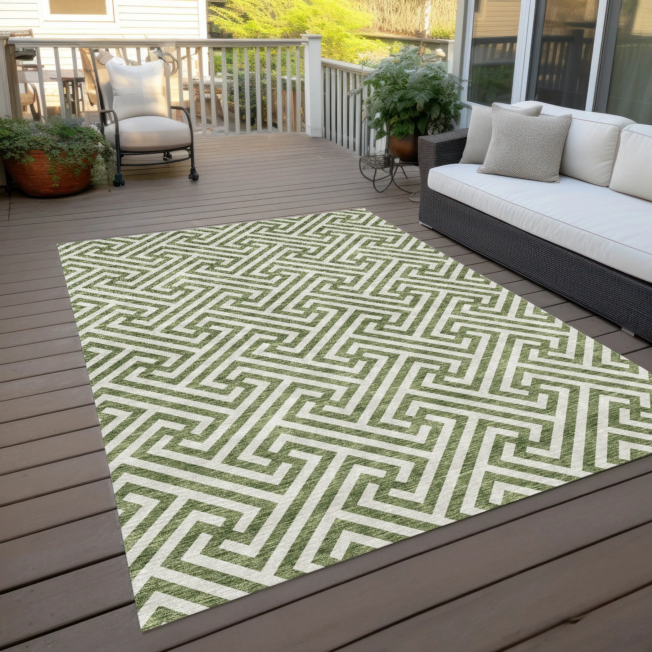 Machine Washable Indoor/ Outdoor Chantille Modern Geo Rug
