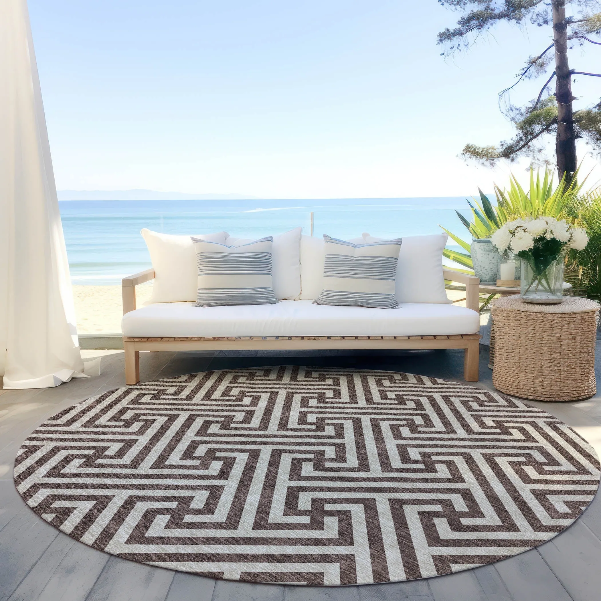 Machine Washable Indoor/ Outdoor Chantille Modern Geo Rug