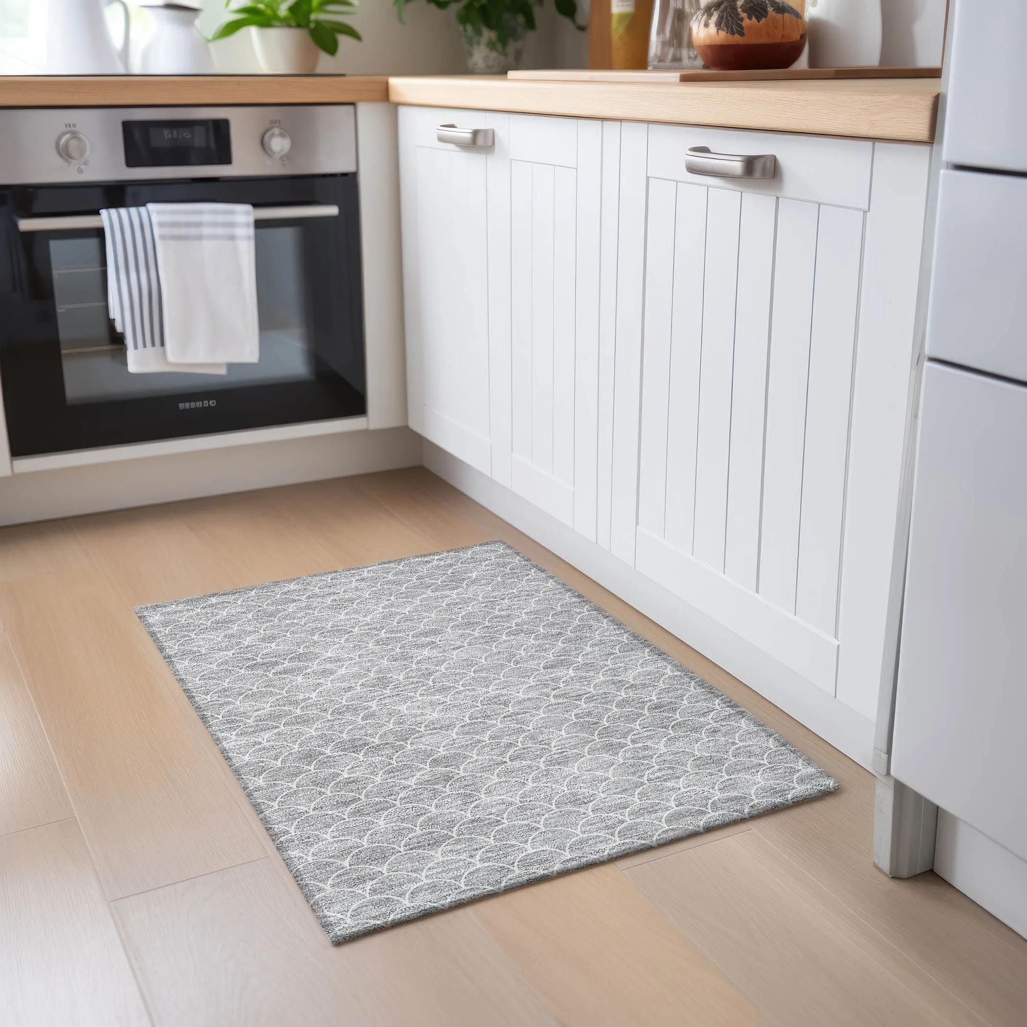 Machine Washable Indoor/ Outdoor Chantille Modern Geo Rug