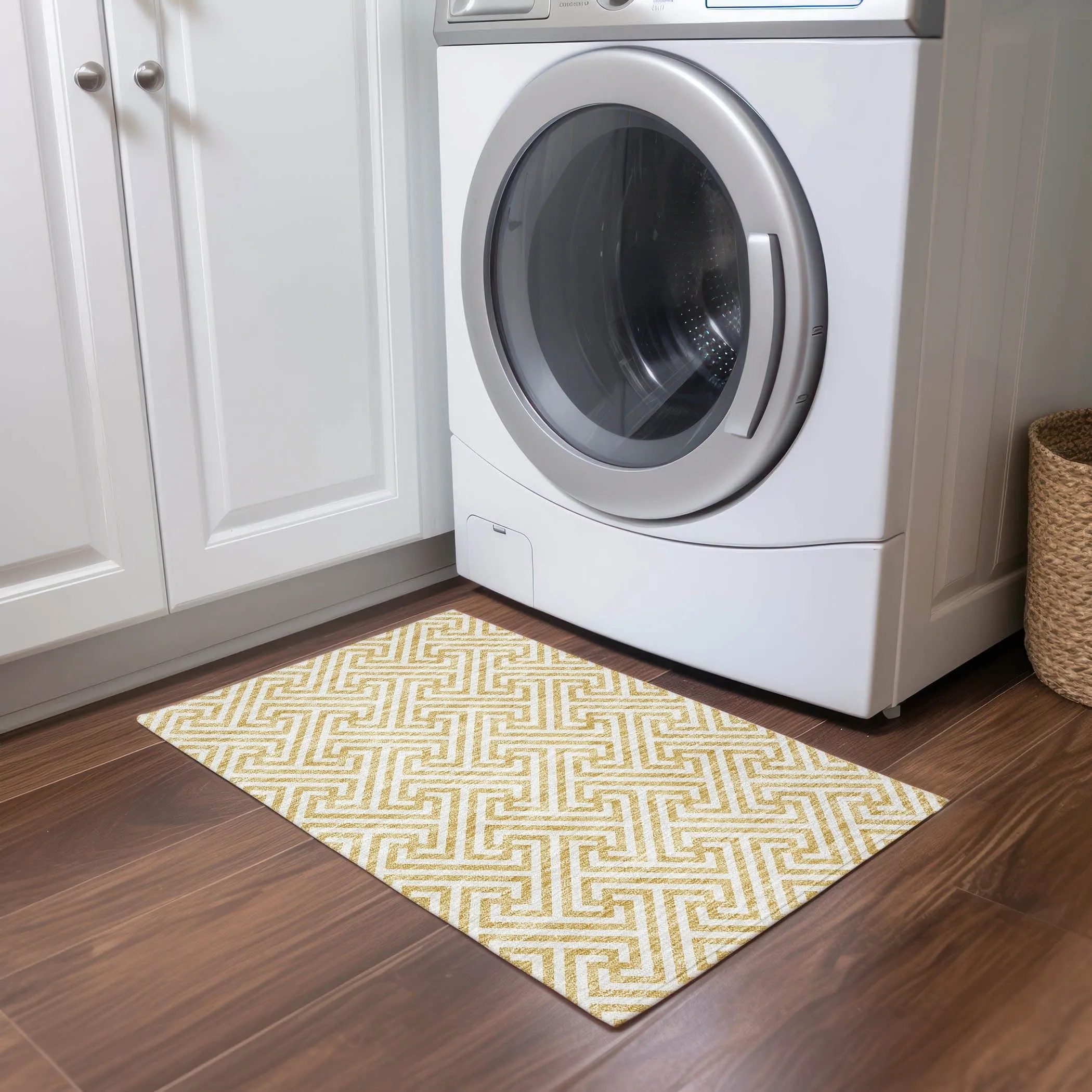 Machine Washable Indoor/ Outdoor Chantille Modern Geo Rug