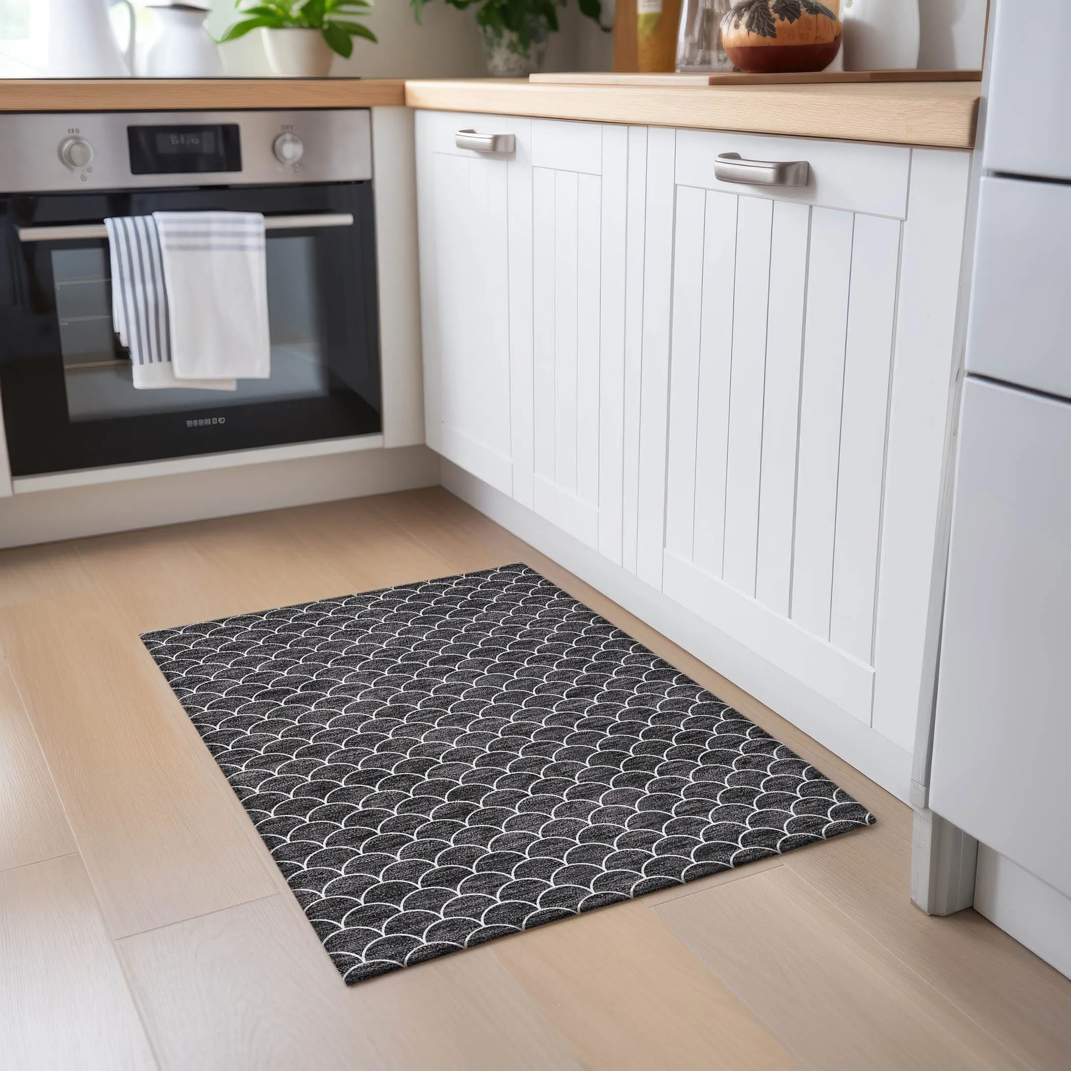 Machine Washable Indoor/ Outdoor Chantille Modern Geo Rug