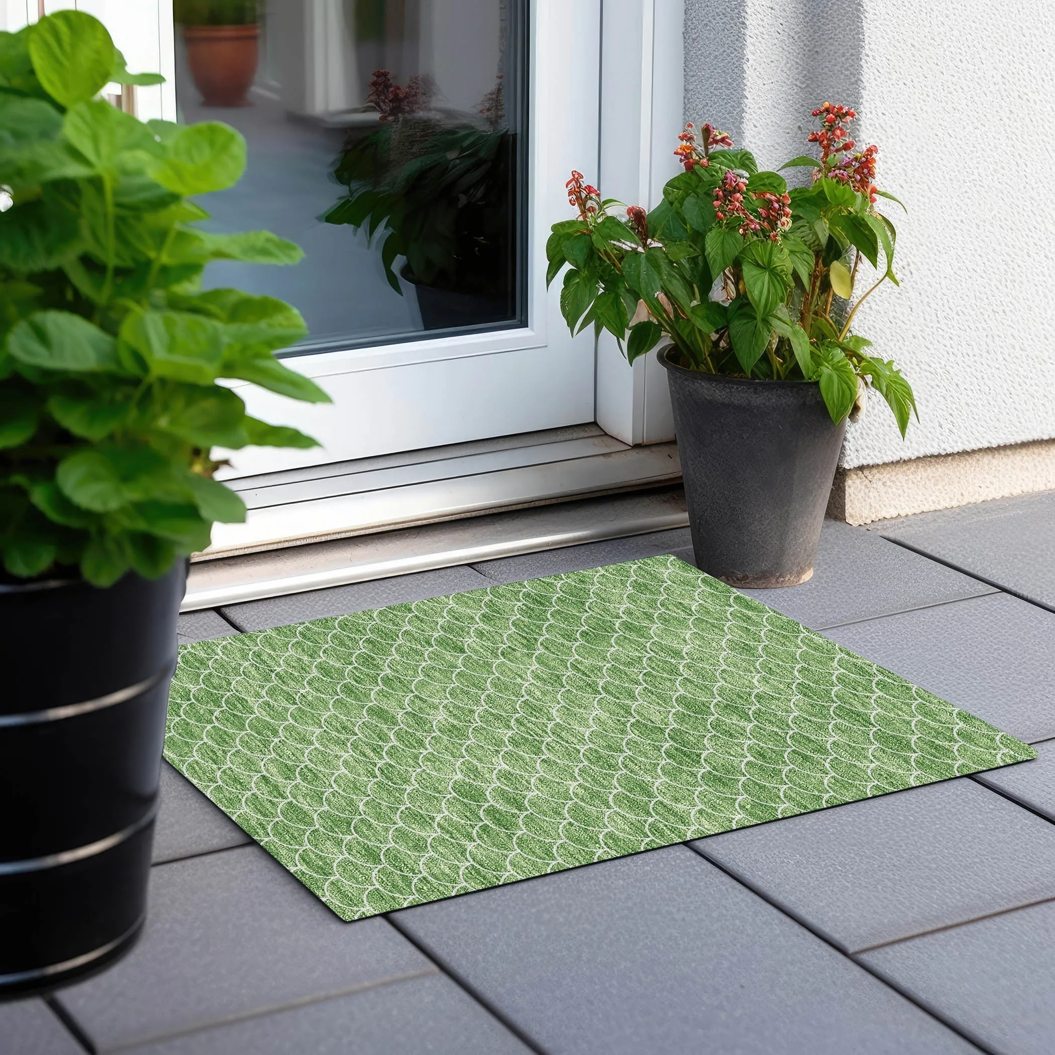 Machine Washable Indoor/ Outdoor Chantille Modern Geo Rug