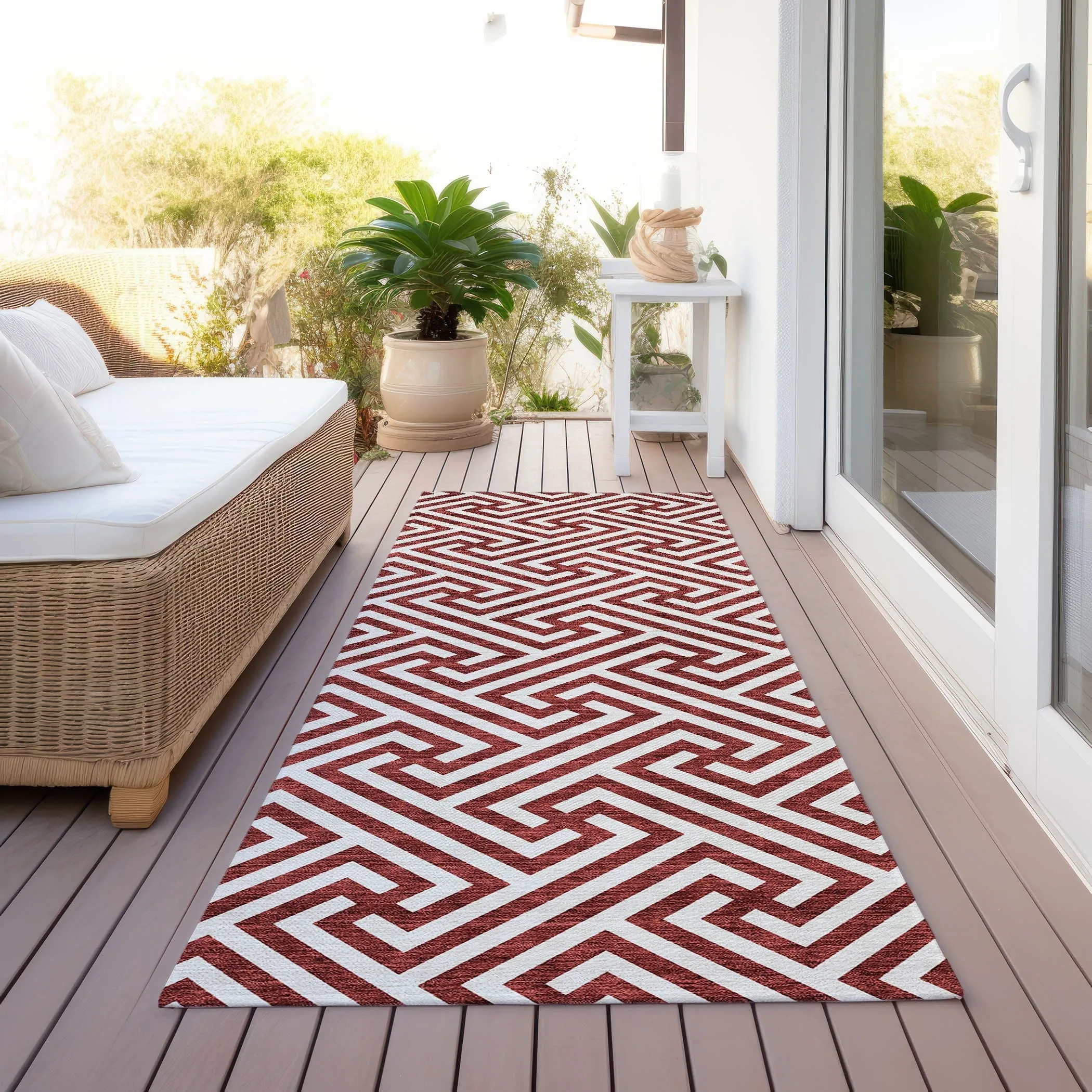 Machine Washable Indoor/ Outdoor Chantille Modern Geo Rug