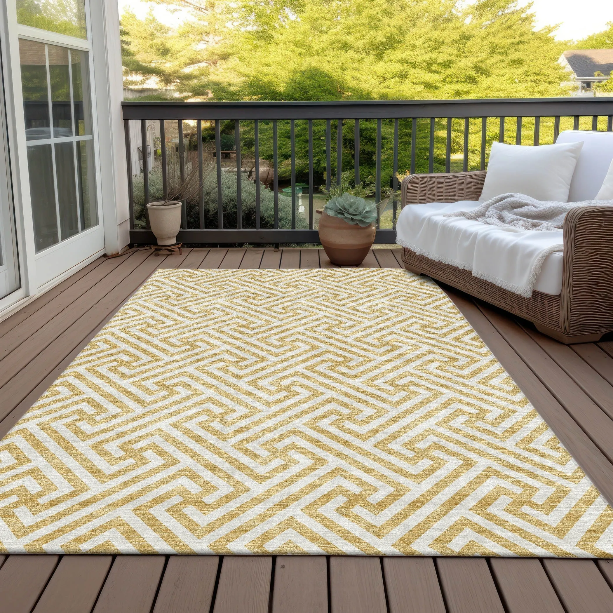 Machine Washable Indoor/ Outdoor Chantille Modern Geo Rug