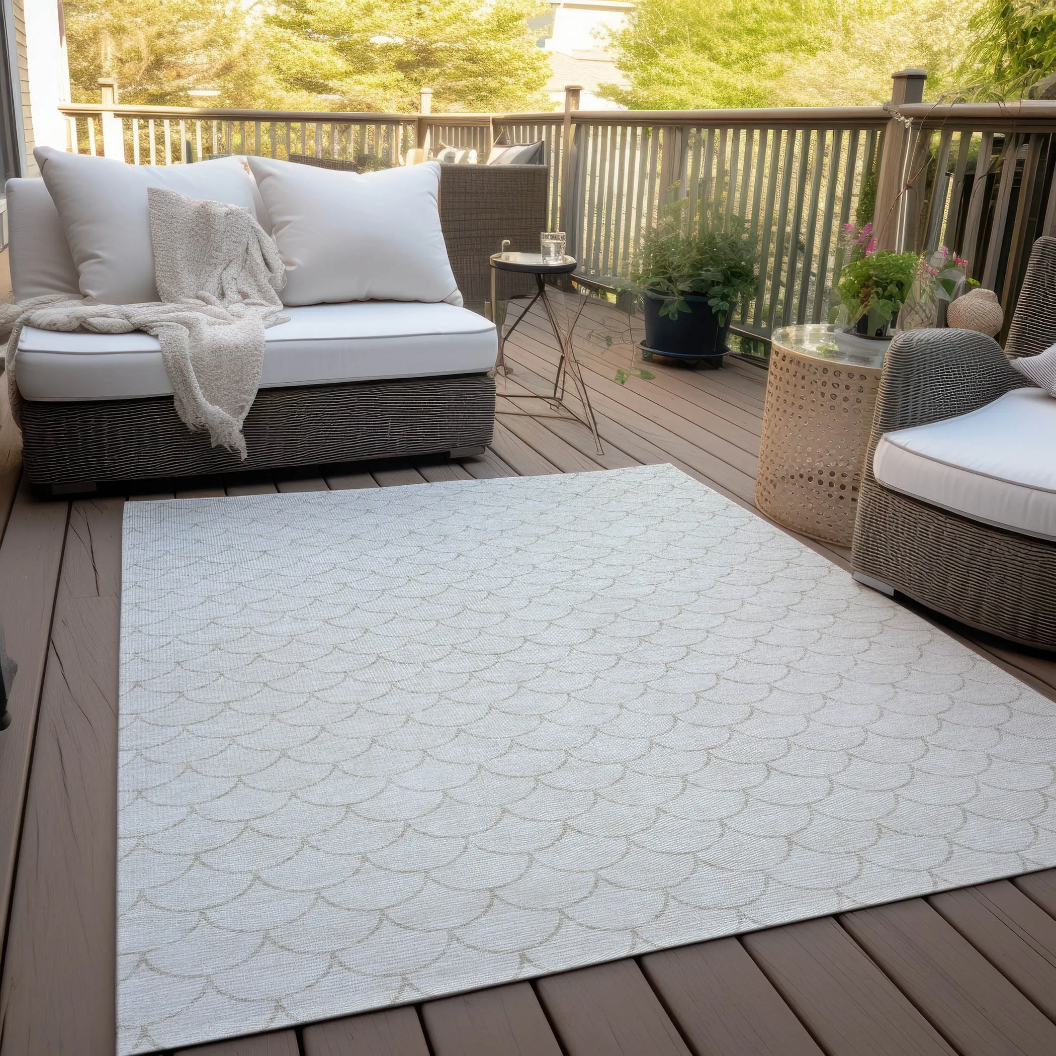 Machine Washable Indoor/ Outdoor Chantille Modern Geo Rug