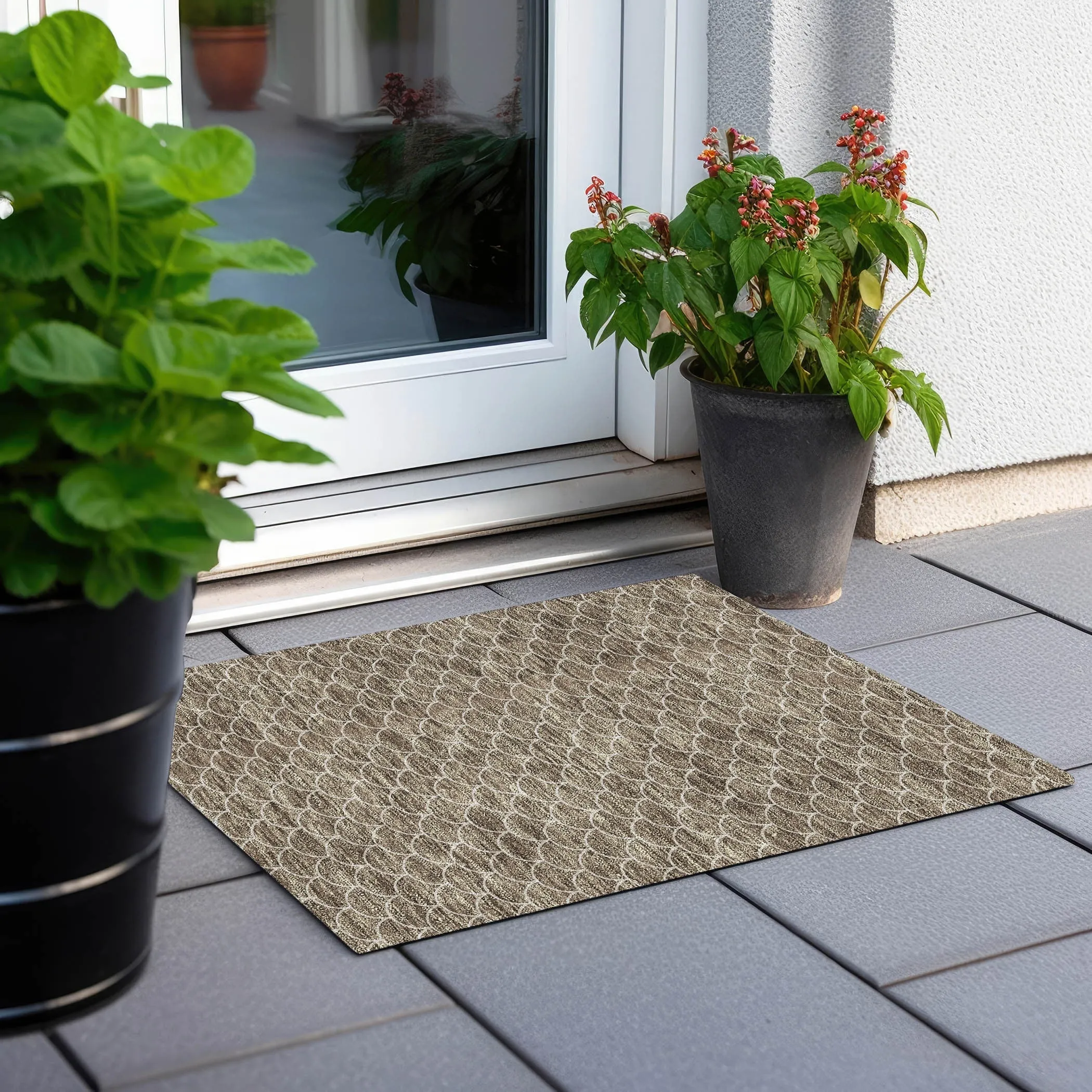 Machine Washable Indoor/ Outdoor Chantille Modern Geo Rug