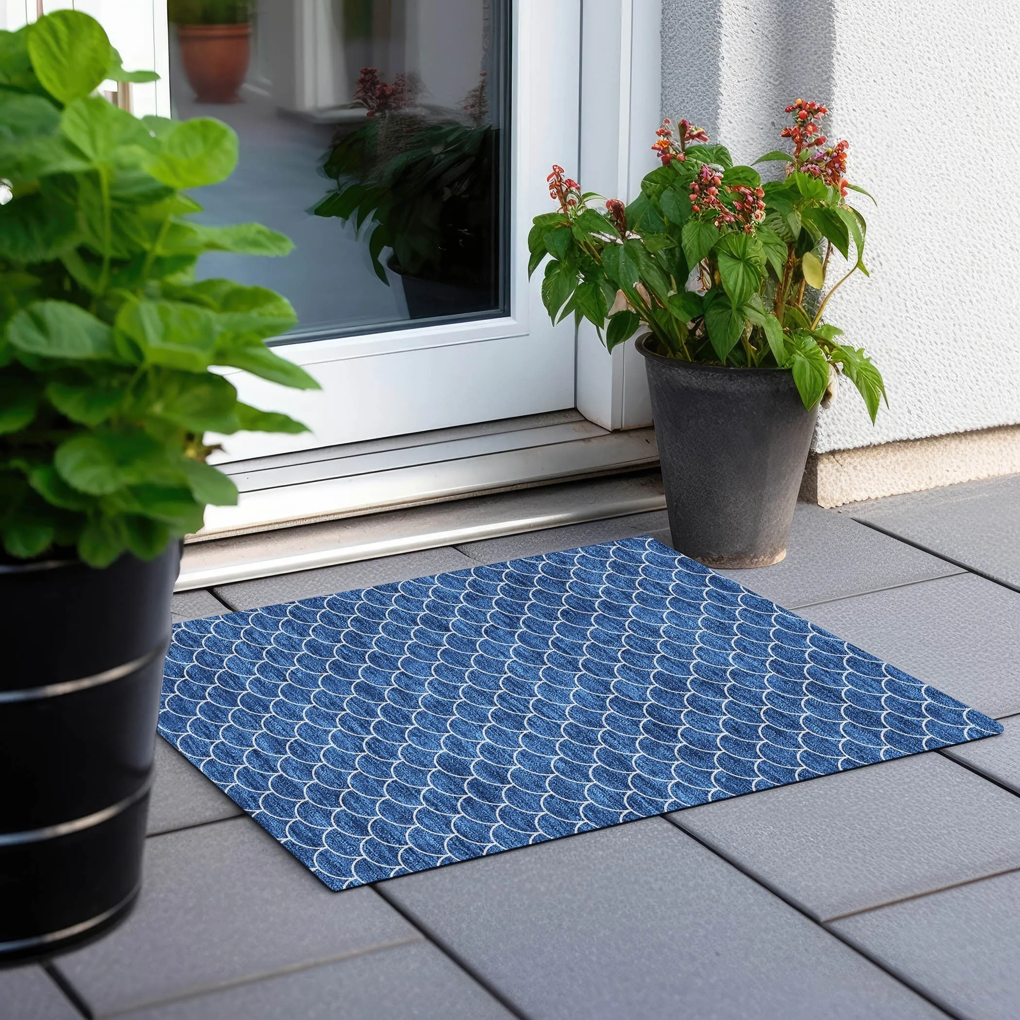 Machine Washable Indoor/ Outdoor Chantille Modern Geo Rug