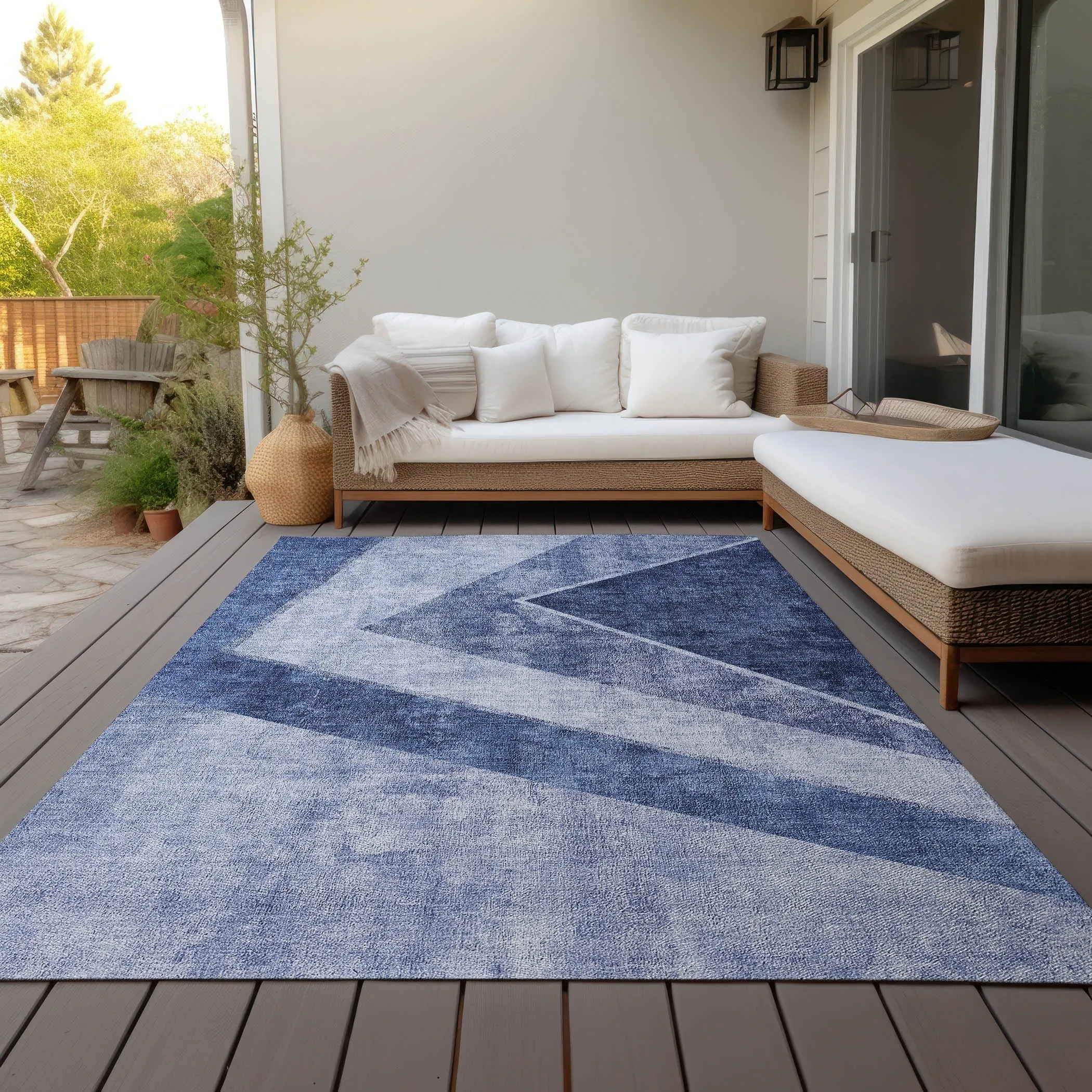 Machine Washable Indoor/ Outdoor Chantille Modern Geometric Rug
