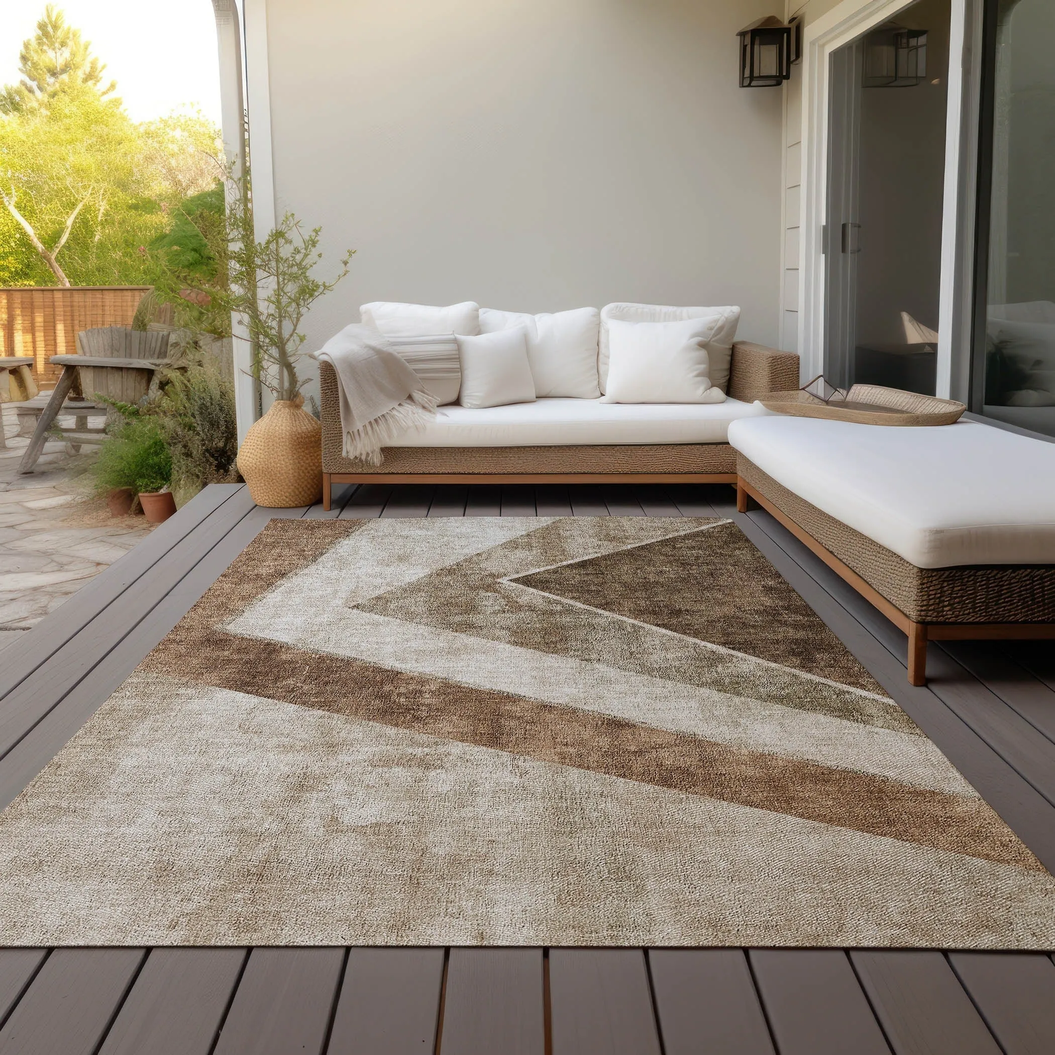 Machine Washable Indoor/ Outdoor Chantille Modern Geometric Rug