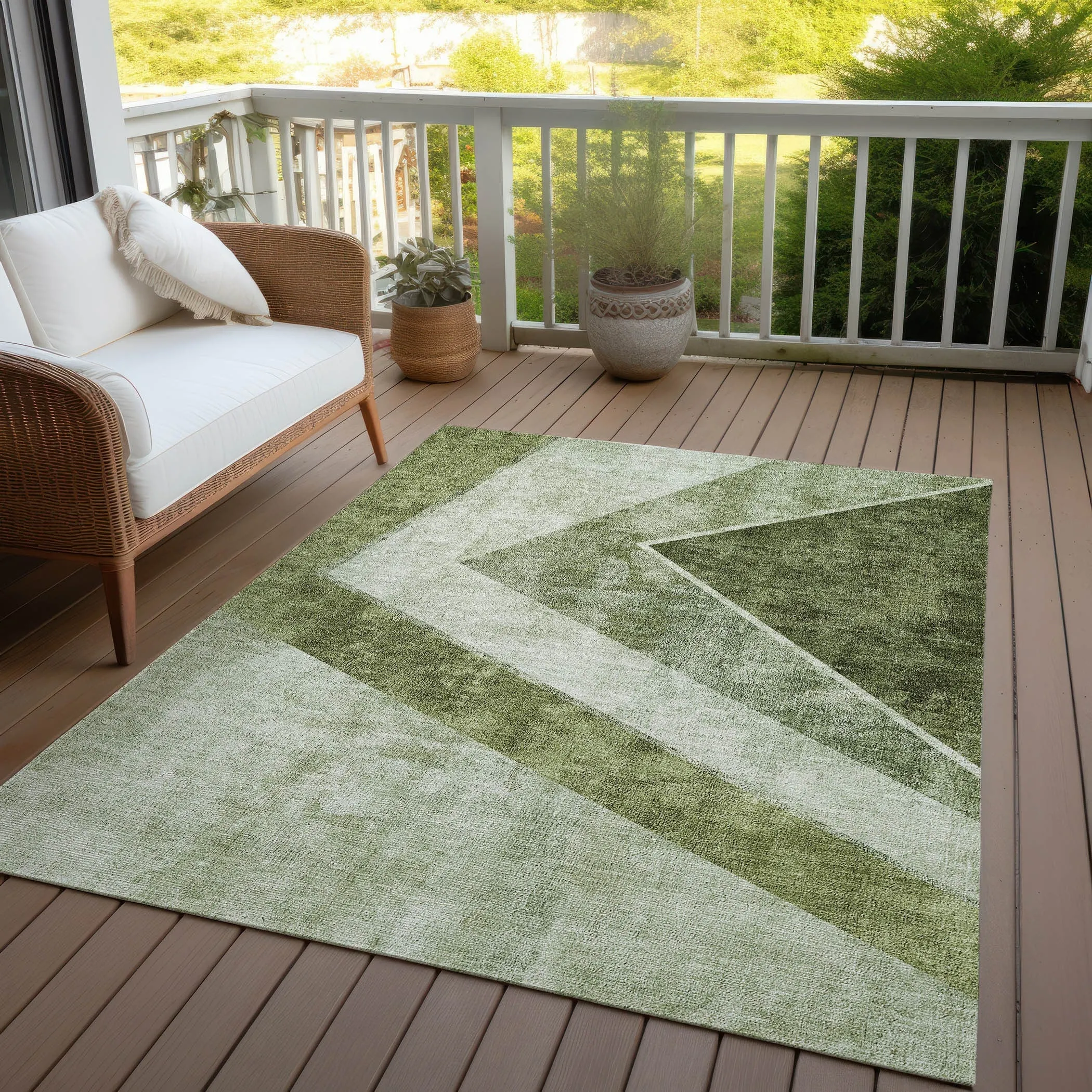 Machine Washable Indoor/ Outdoor Chantille Modern Geometric Rug
