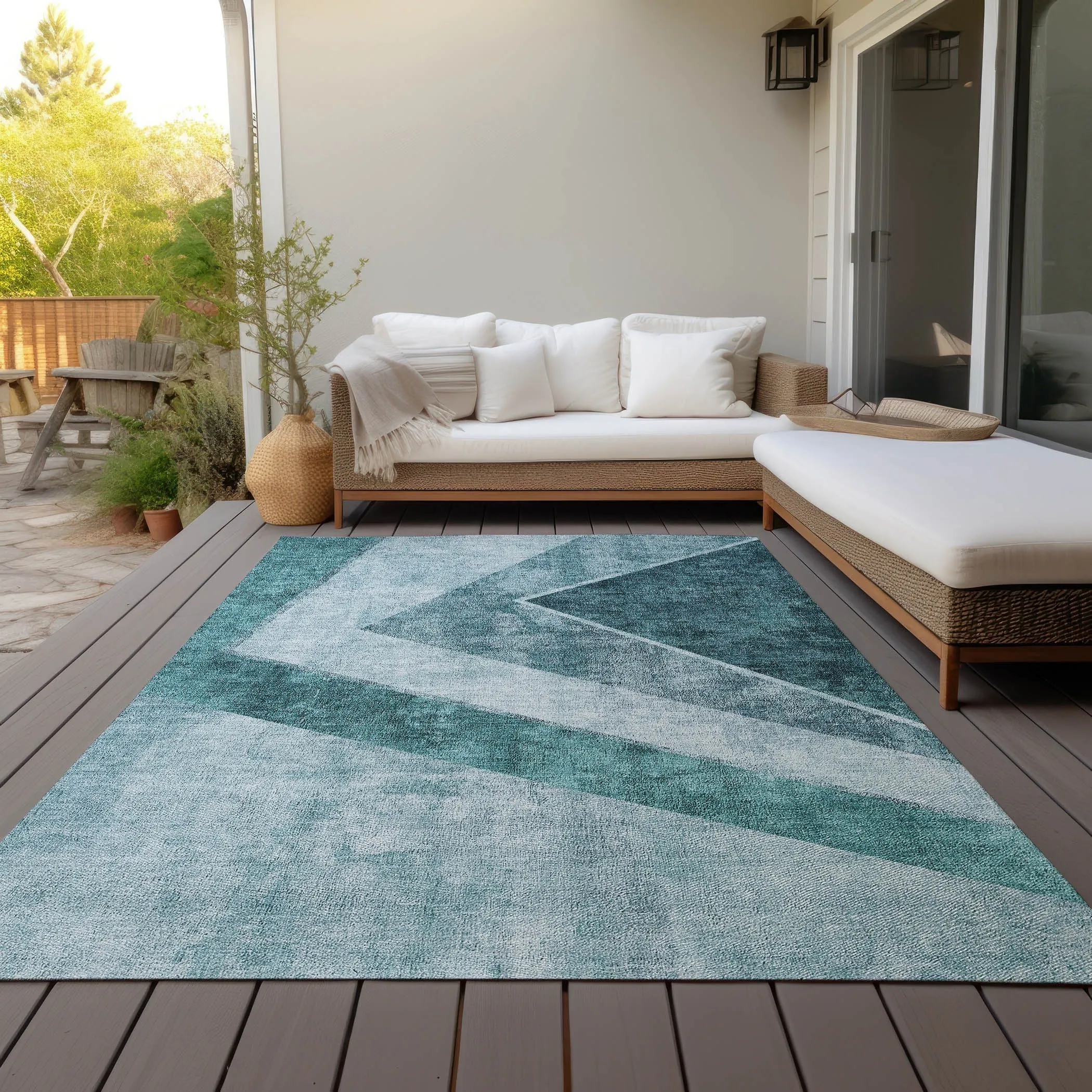 Machine Washable Indoor/ Outdoor Chantille Modern Geometric Rug