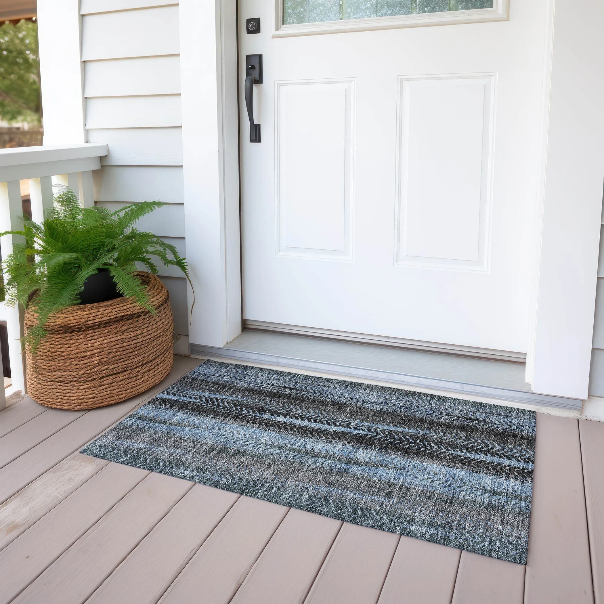 Machine Washable Indoor/ Outdoor Chantille Modern Imprints Rug