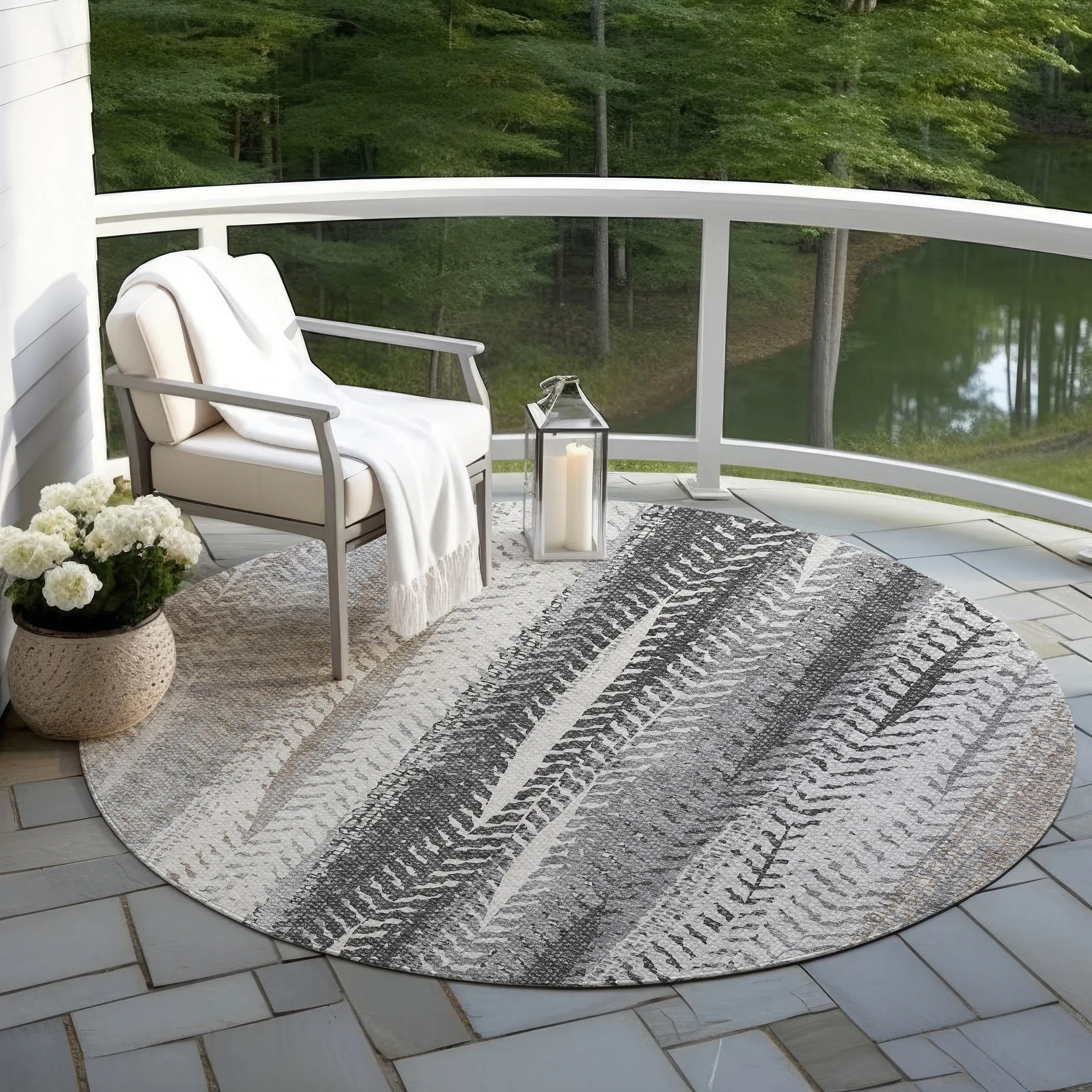 Machine Washable Indoor/ Outdoor Chantille Modern Imprints Rug