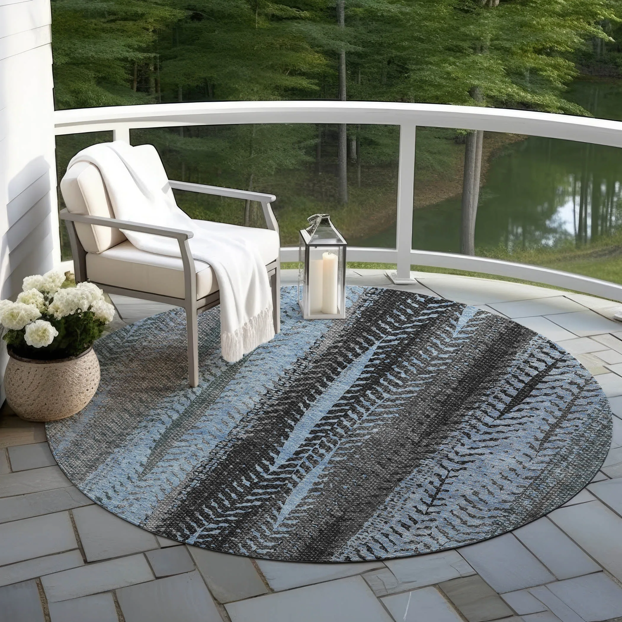 Machine Washable Indoor/ Outdoor Chantille Modern Imprints Rug