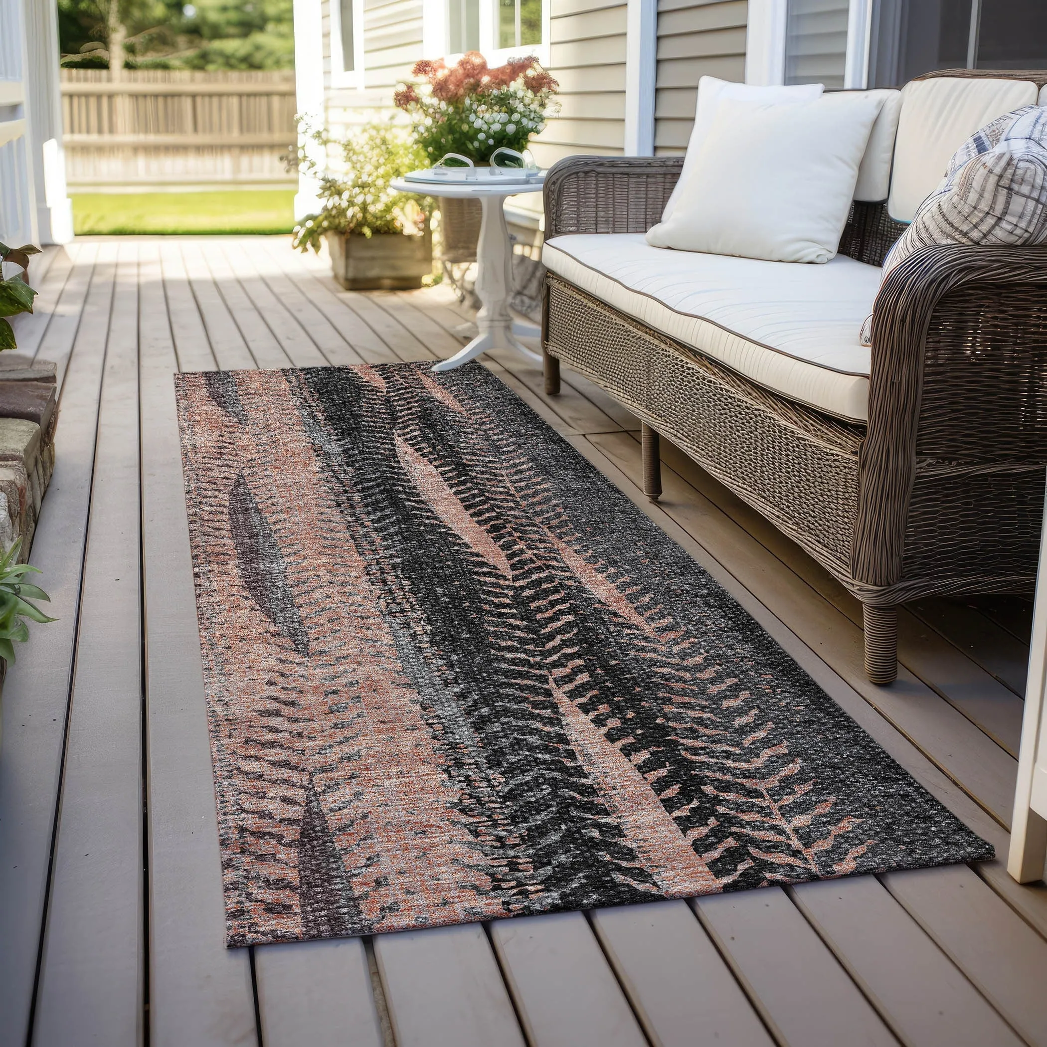 Machine Washable Indoor/ Outdoor Chantille Modern Imprints Rug
