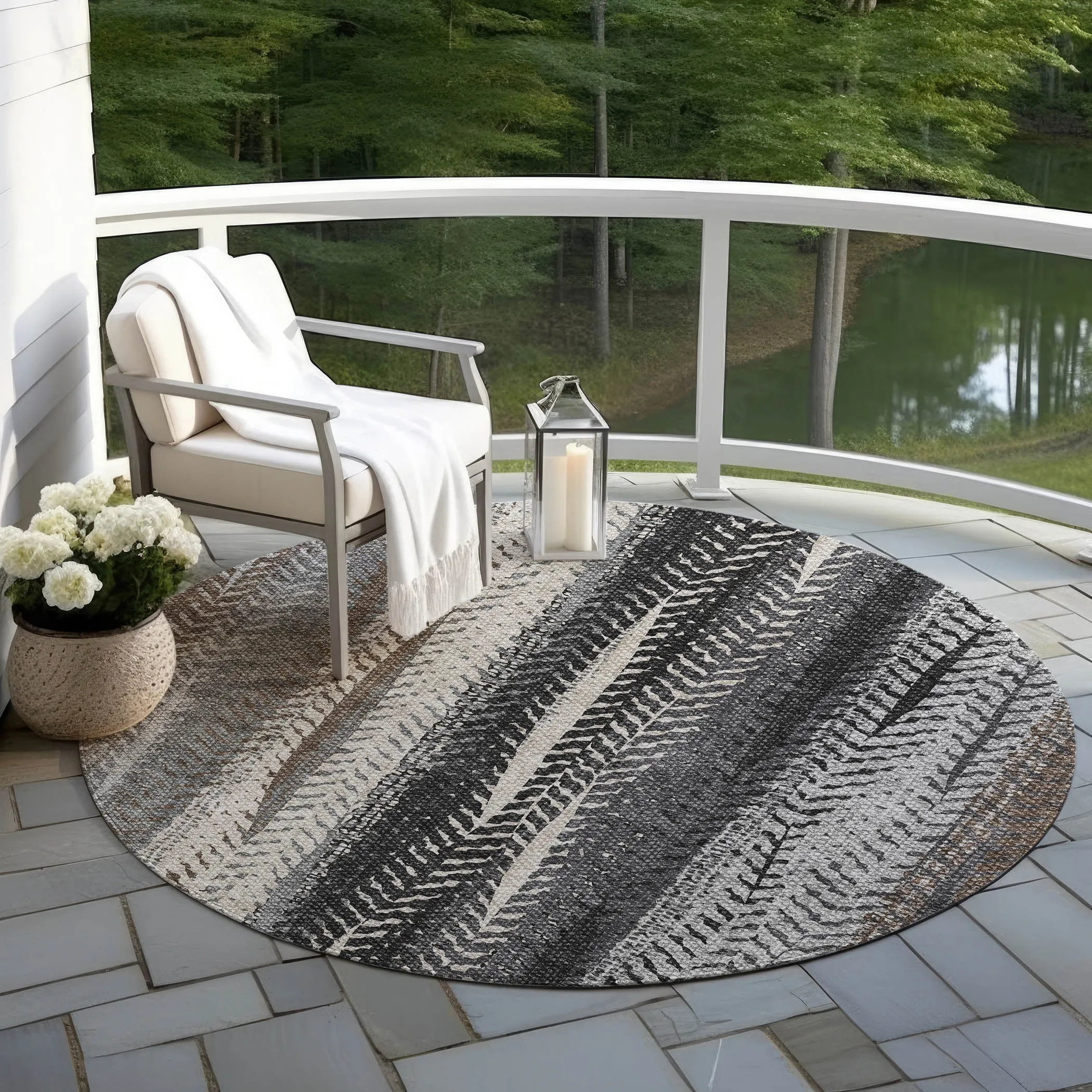 Machine Washable Indoor/ Outdoor Chantille Modern Imprints Rug