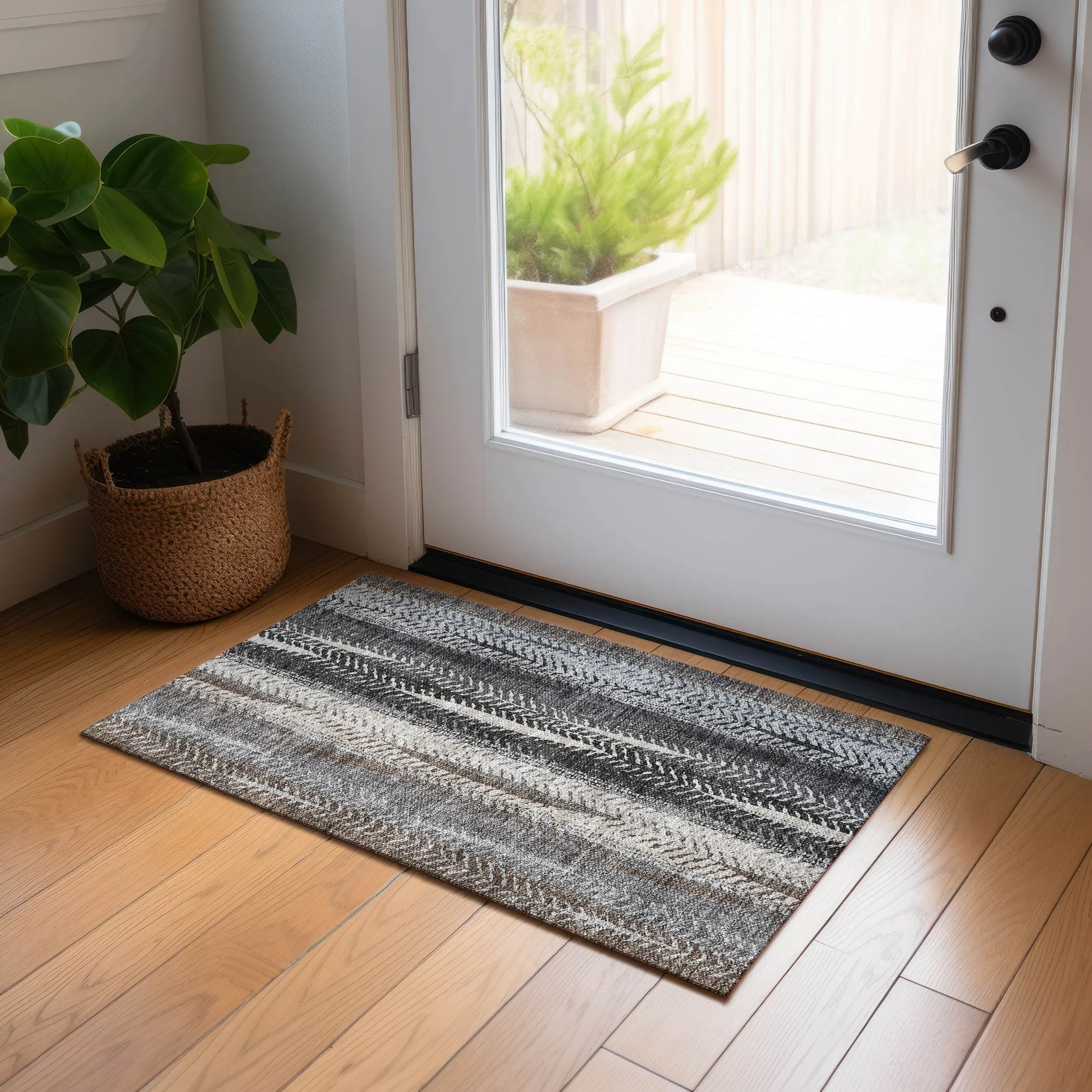 Machine Washable Indoor/ Outdoor Chantille Modern Imprints Rug