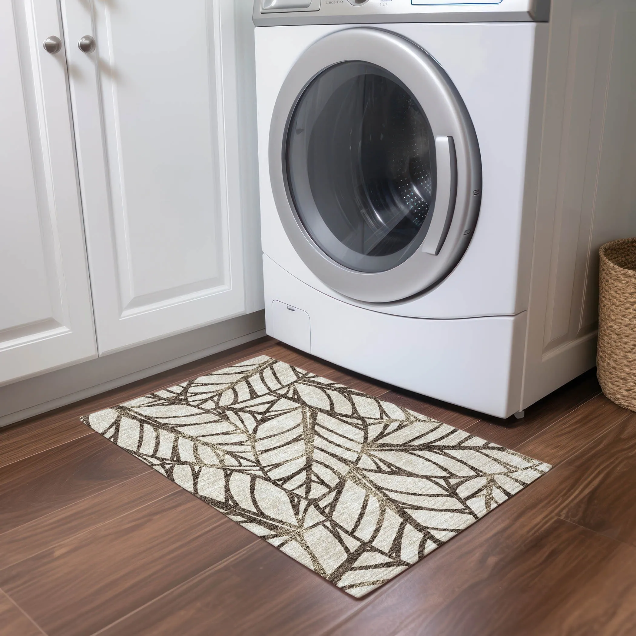 Machine Washable Indoor/ Outdoor Chantille Modern Palm Rug