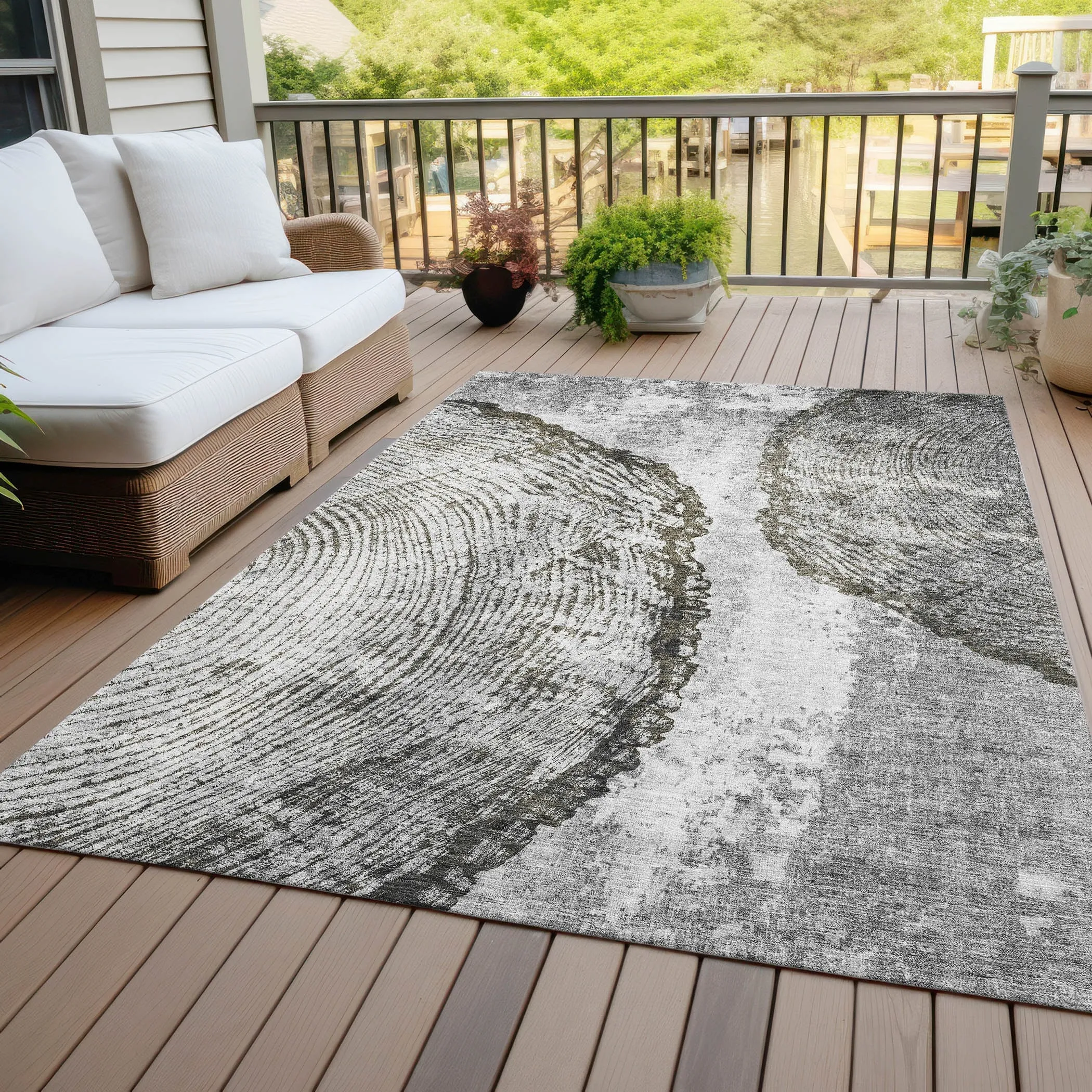 Machine Washable Indoor/ Outdoor Chantille Modern Pop Rug