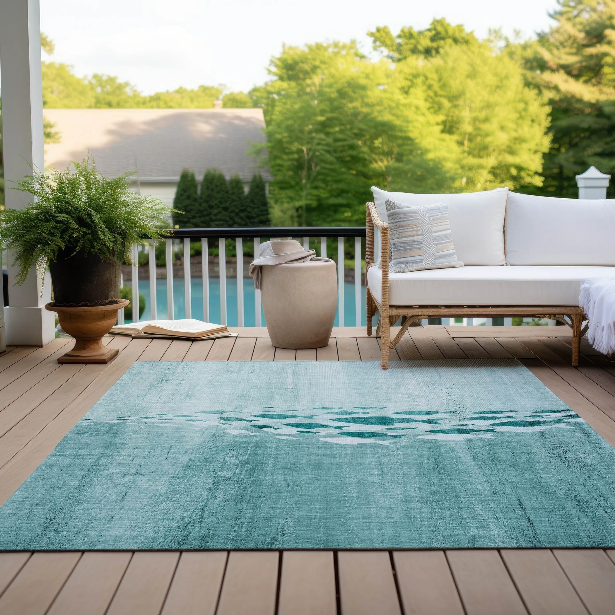 Machine Washable Indoor/ Outdoor Chantille Modern Sea Life Rug