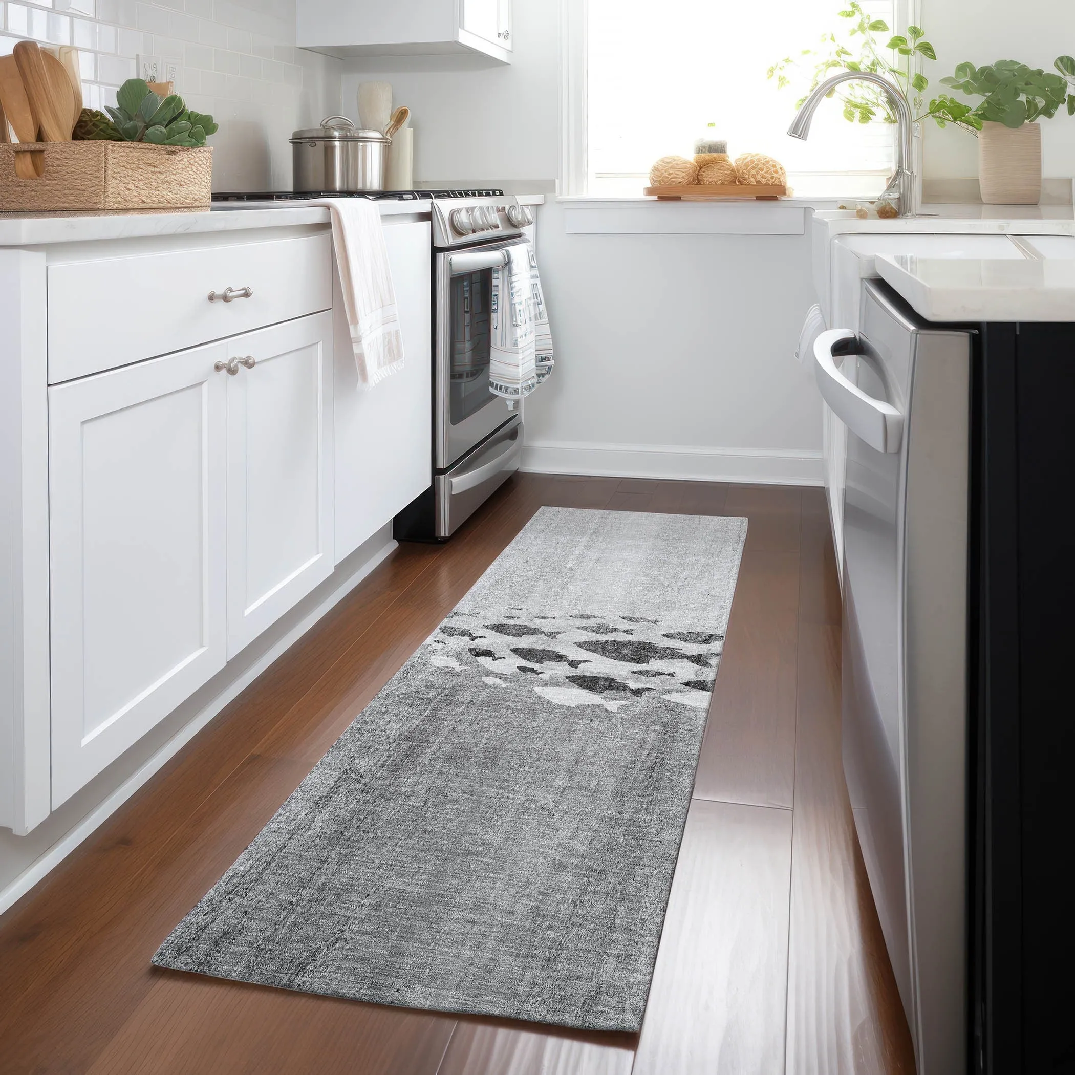 Machine Washable Indoor/ Outdoor Chantille Modern Sea Life Rug