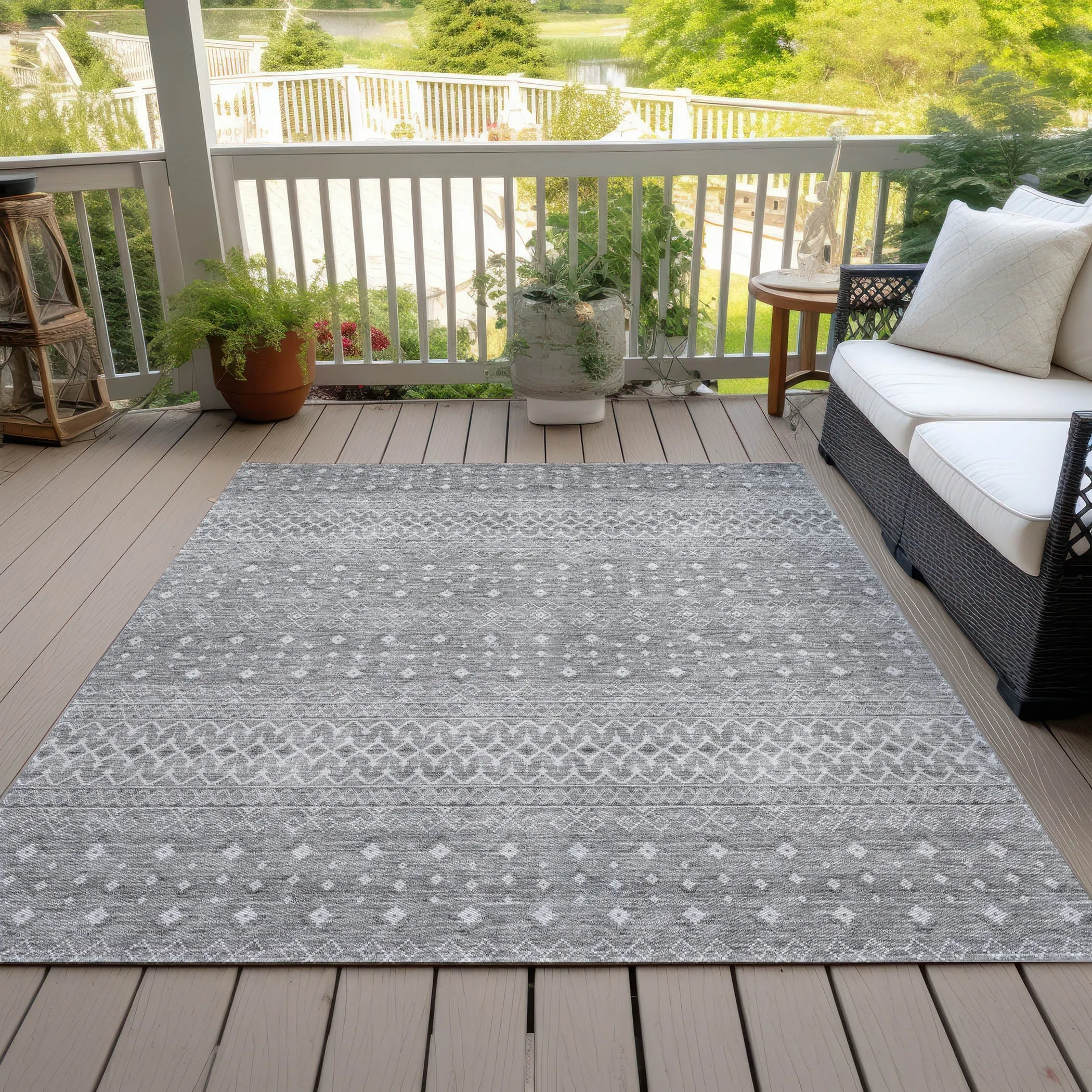 Machine Washable Indoor/ Outdoor Chantille Morrocan Boho Rug