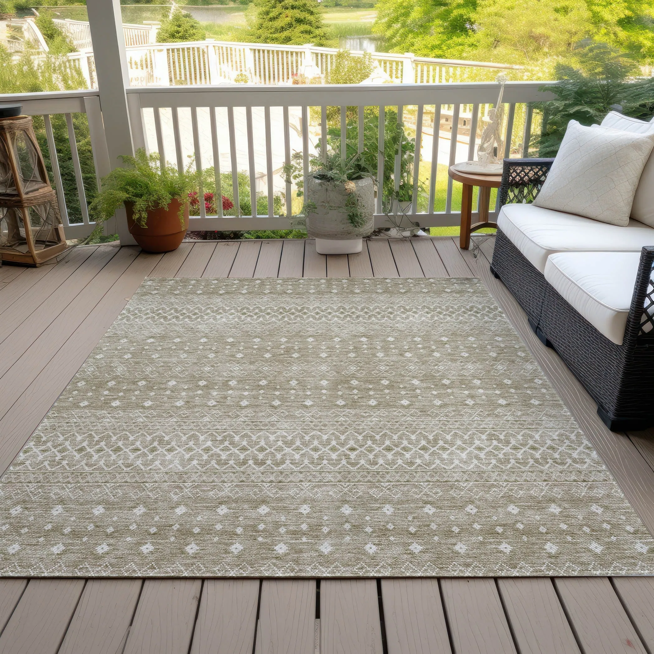 Machine Washable Indoor/ Outdoor Chantille Morrocan Boho Rug