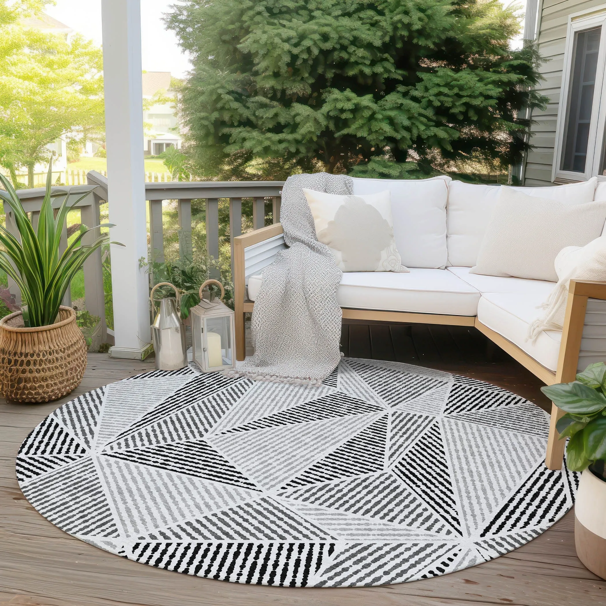 Machine Washable Indoor/ Outdoor Chantille Mosaic Geometric Rug