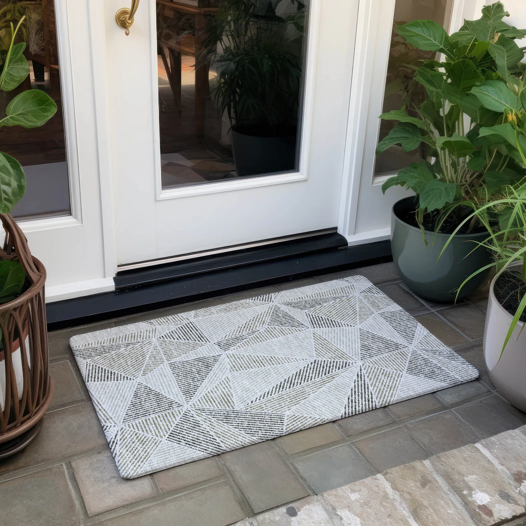 Machine Washable Indoor/ Outdoor Chantille Mosaic Geometric Rug